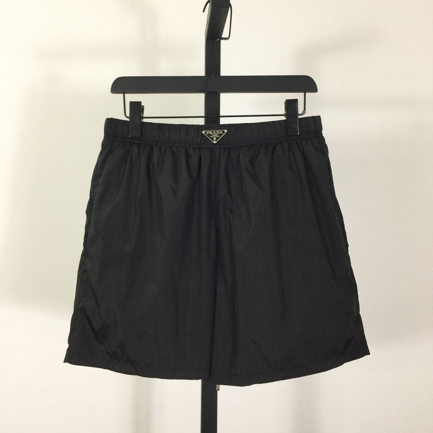 Prada Re-Nylon Shorts    - EUR FASHION