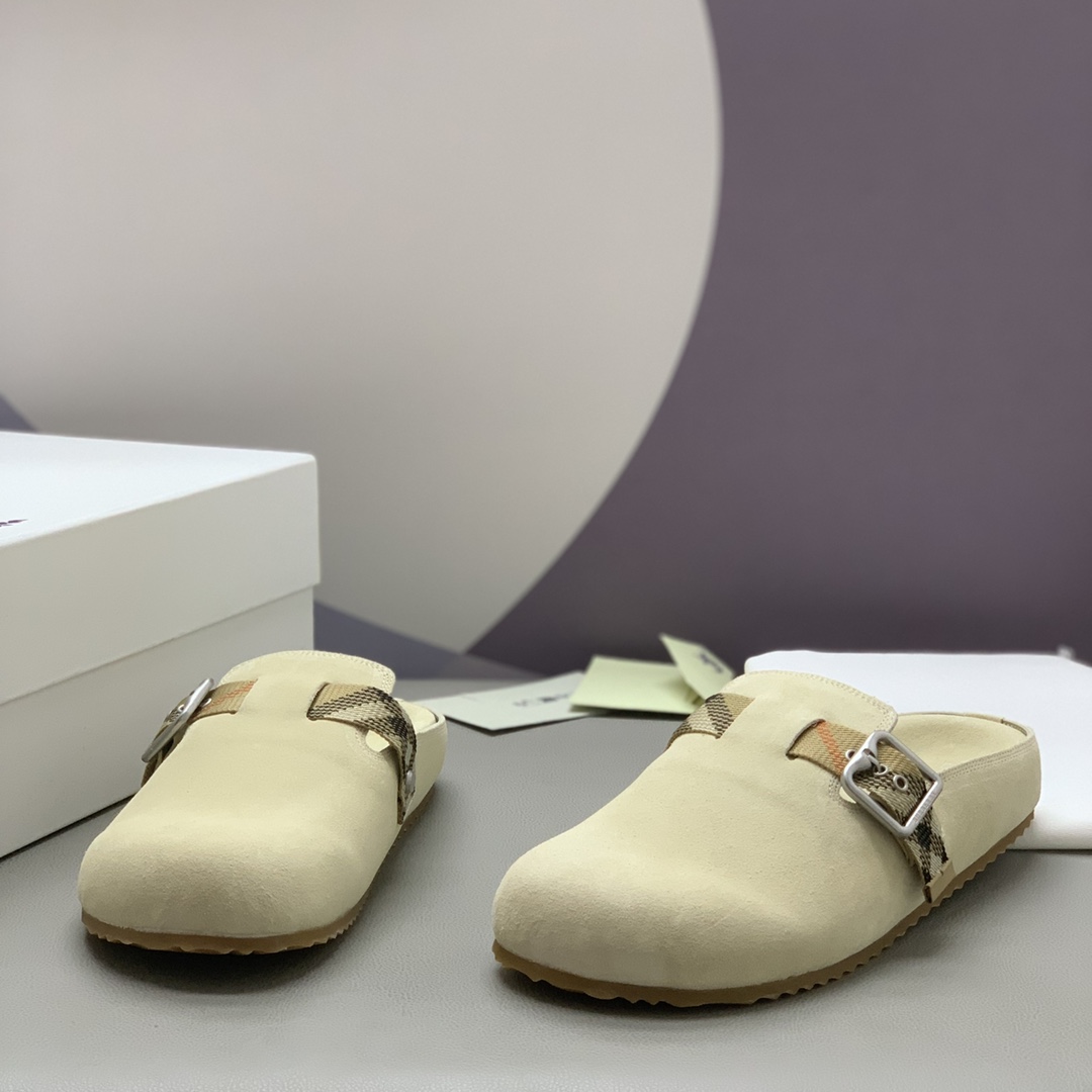 Burberry Suede Urchin Clogs - EUR FASHION
