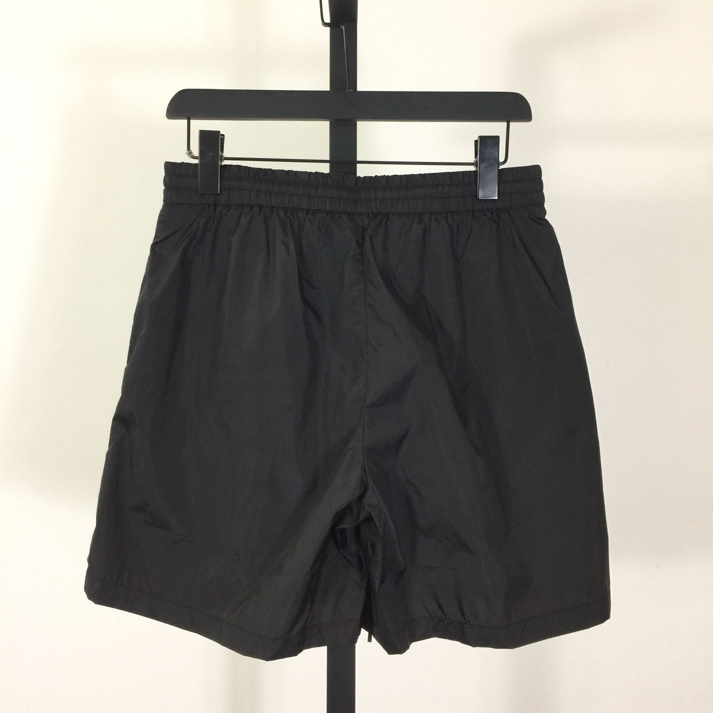 Prada Re-Nylon Shorts    - EUR FASHION