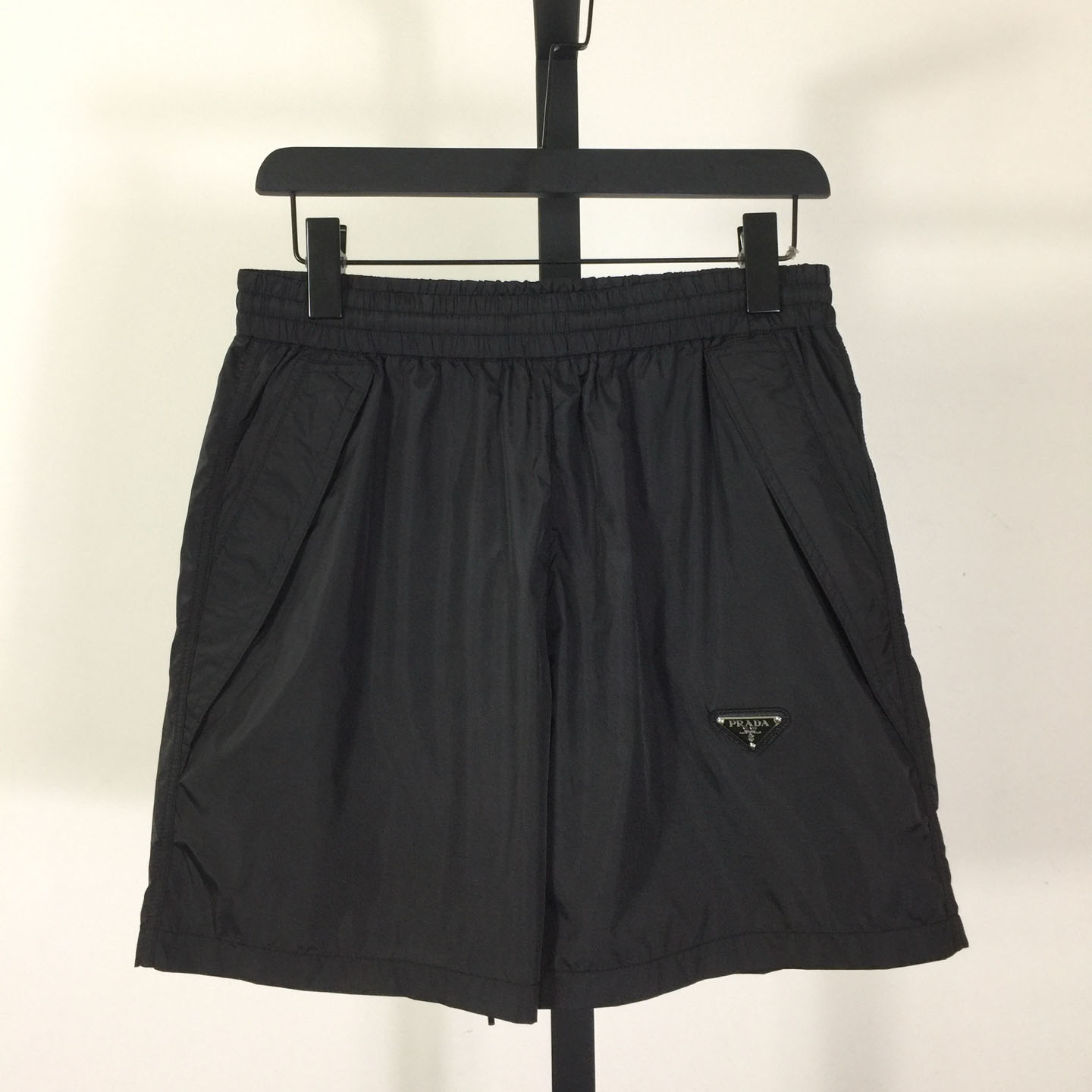 Prada Re-Nylon Shorts    - EUR FASHION