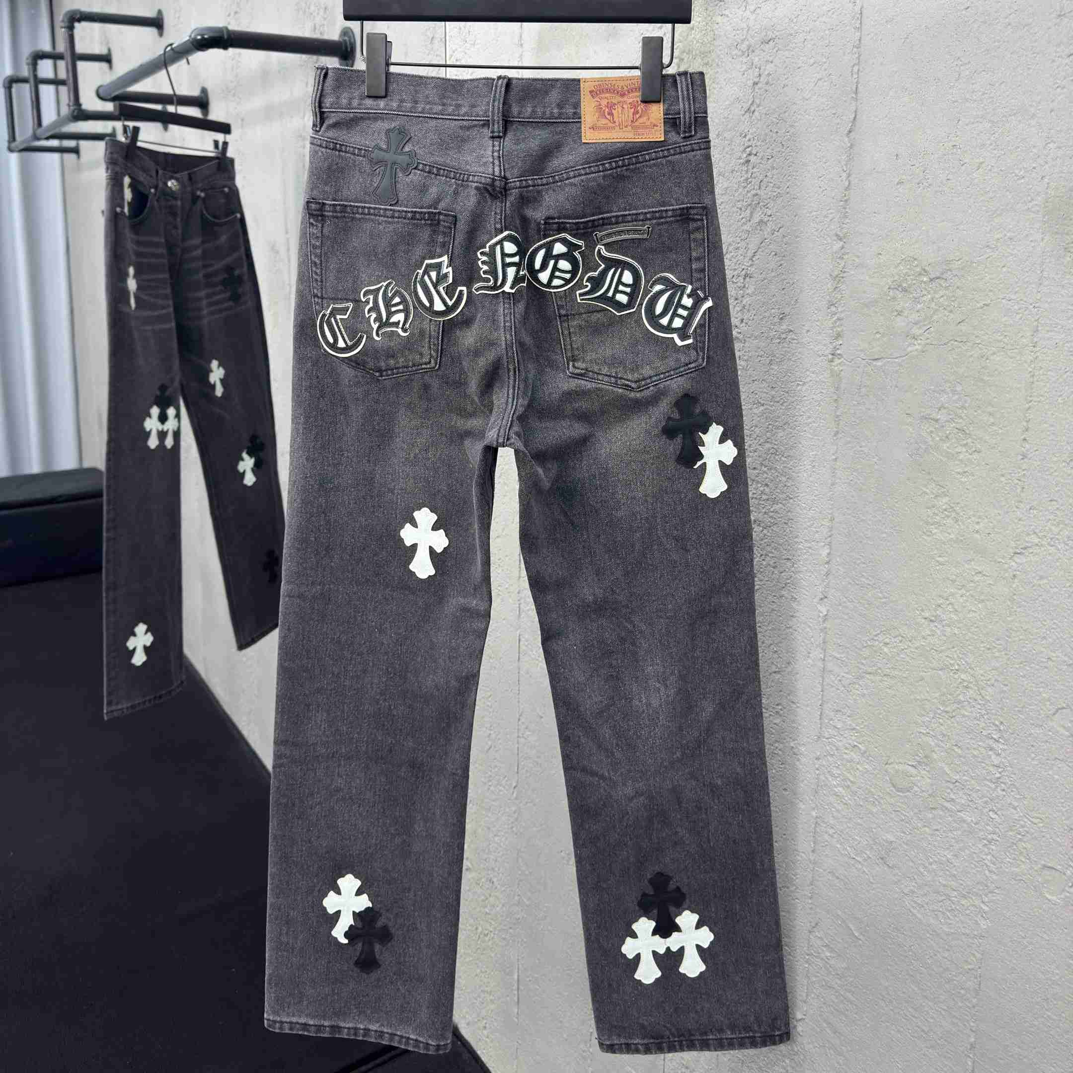 Chrome Hearts Jeans - EUR FASHION