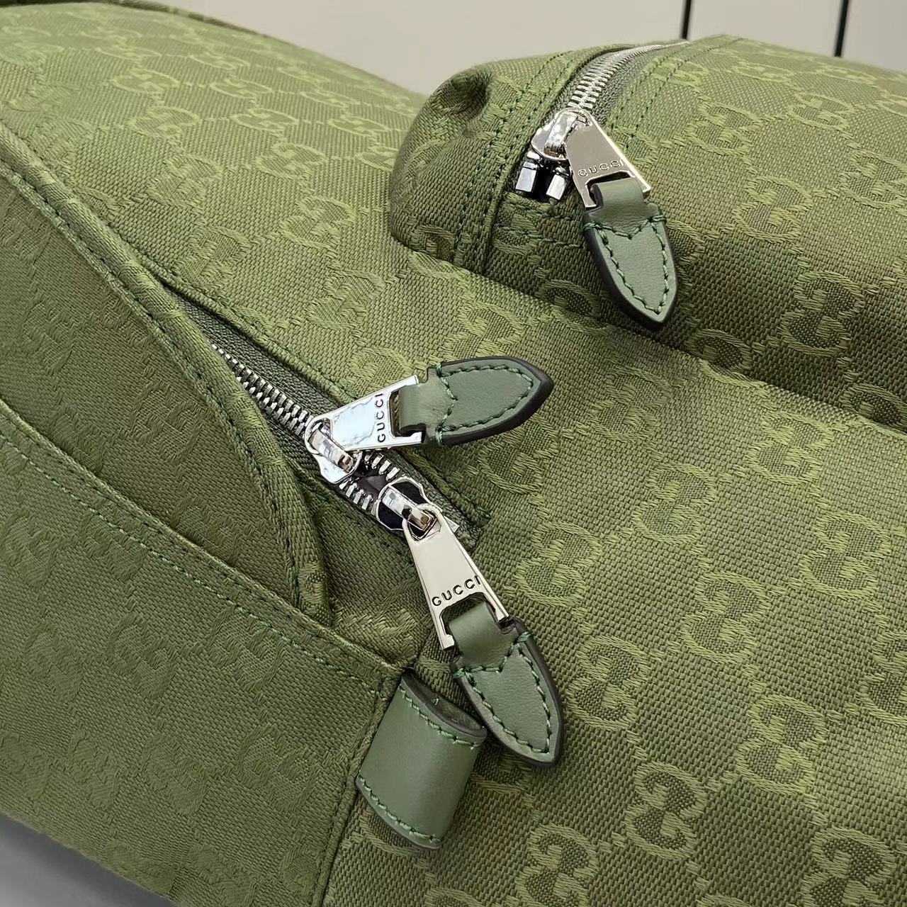 Gucci GG Canvas Medium Backpack - EUR FASHION
