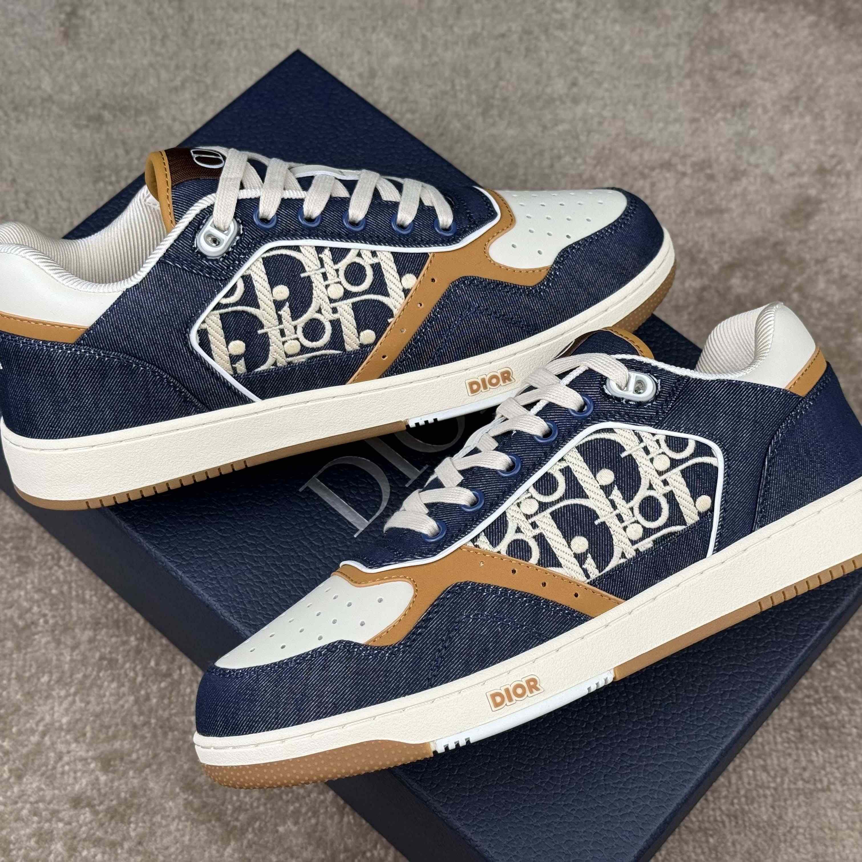 Dior B27 Uptown Low-Top Sneaker   - EUR FASHION