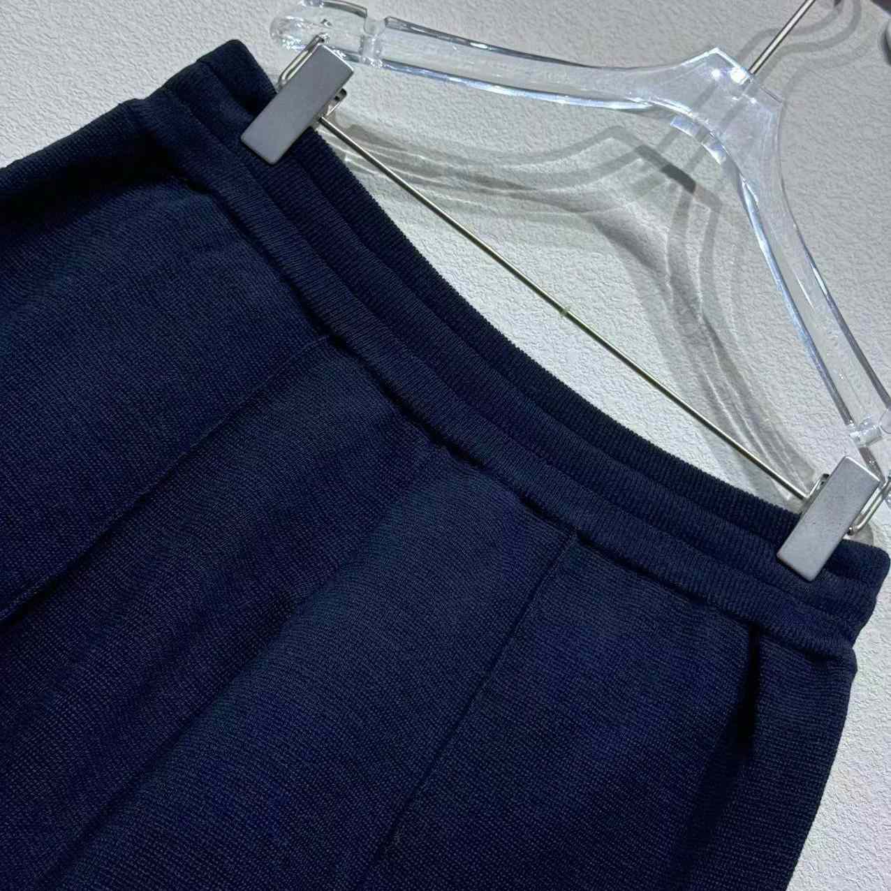 Louis Vuitton Big Logo Shorts - EUR FASHION