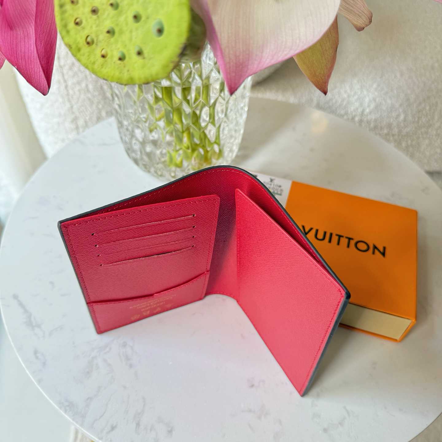 Louis Vuitton LV x TM Passport Cover   M13424 - EUR FASHION