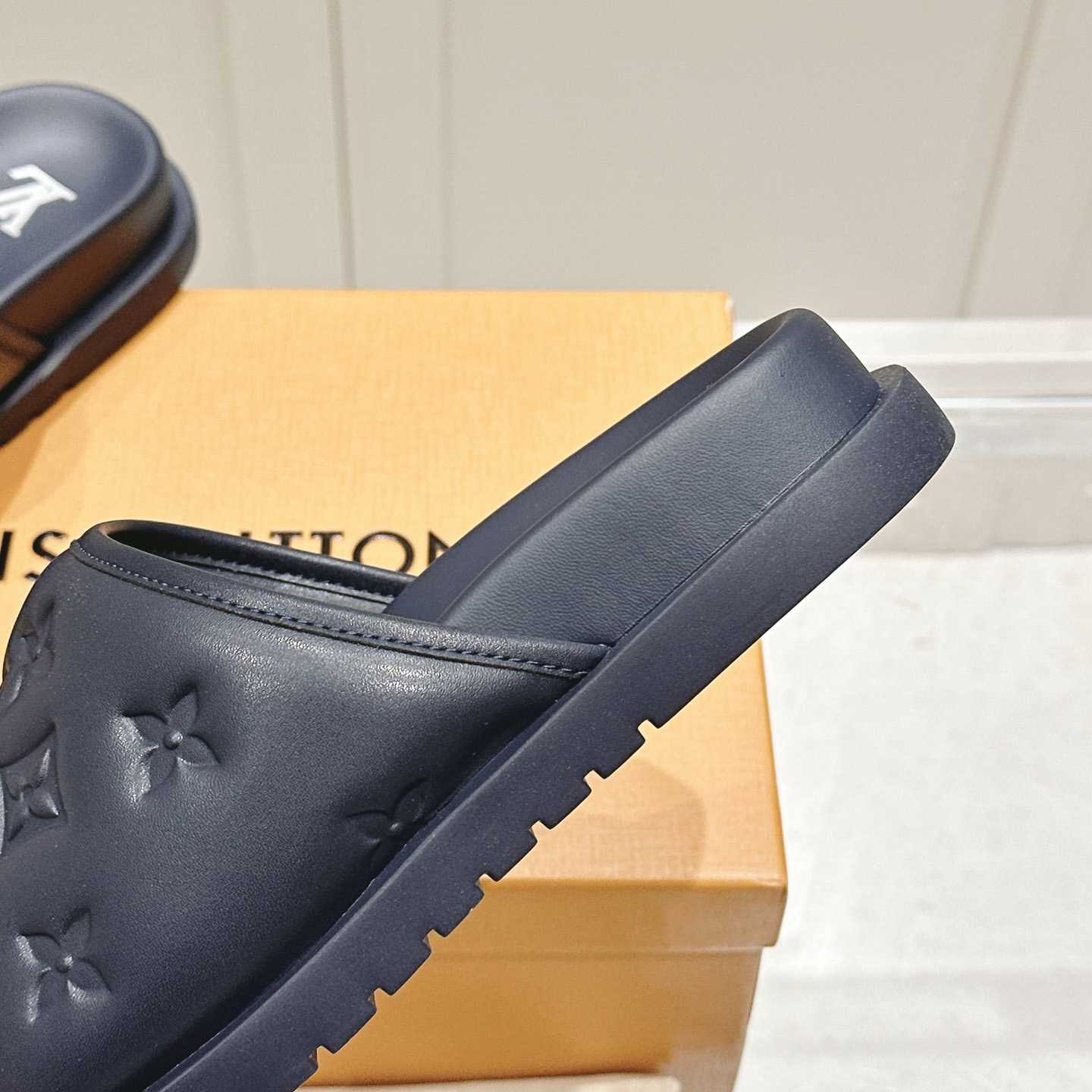 Louis Vuitton Miami Mule   1ADGFD  - EUR FASHION