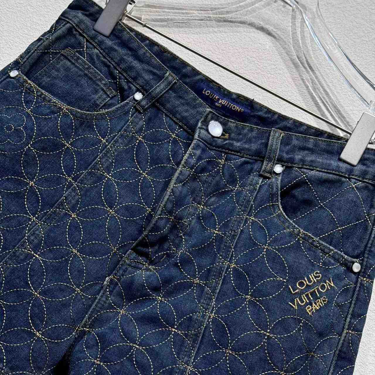 Louis Vuitton Embroidered Workwear Shorts   1AILVC - EUR FASHION
