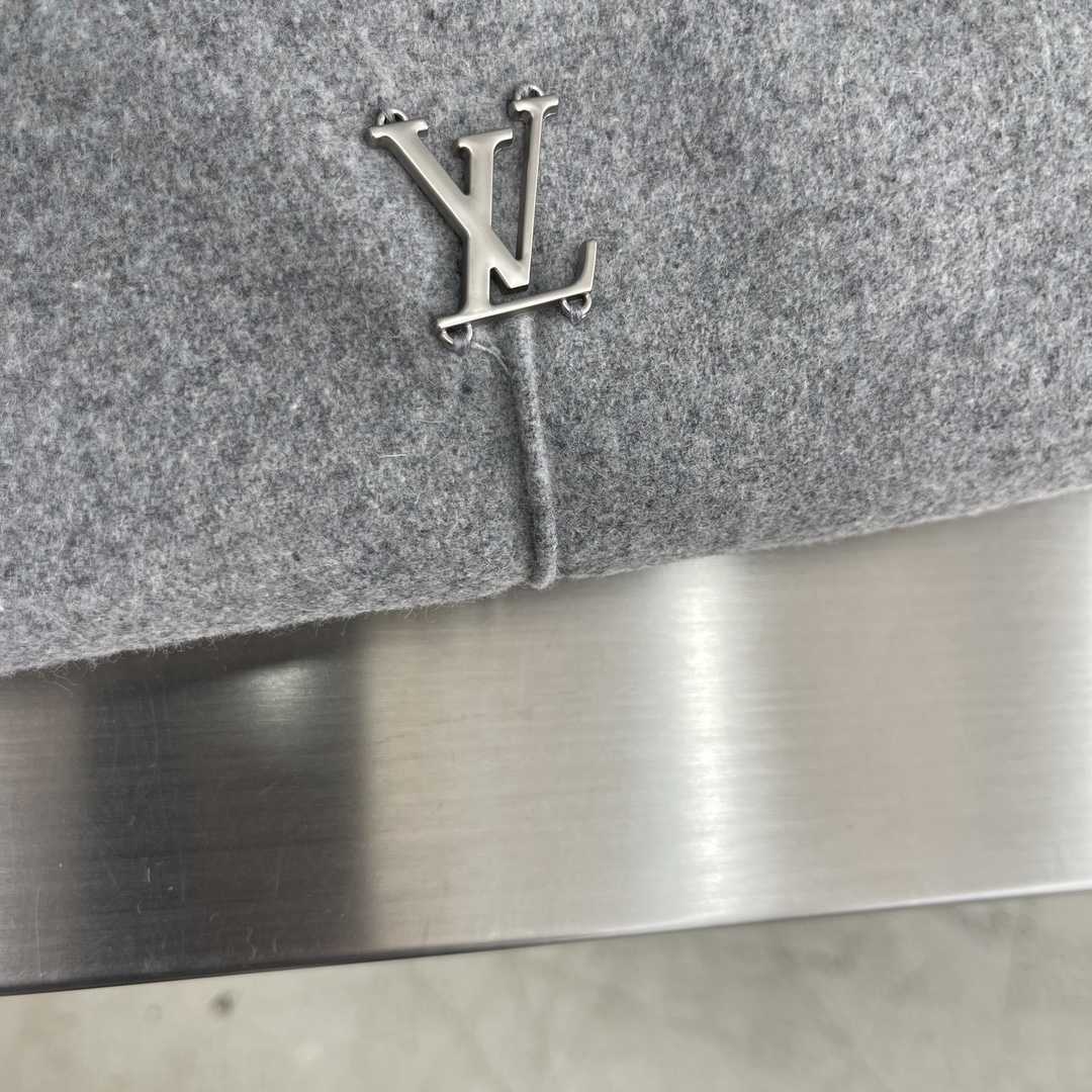 Louis Vuitton Tailored Wool Trousers - EUR FASHION