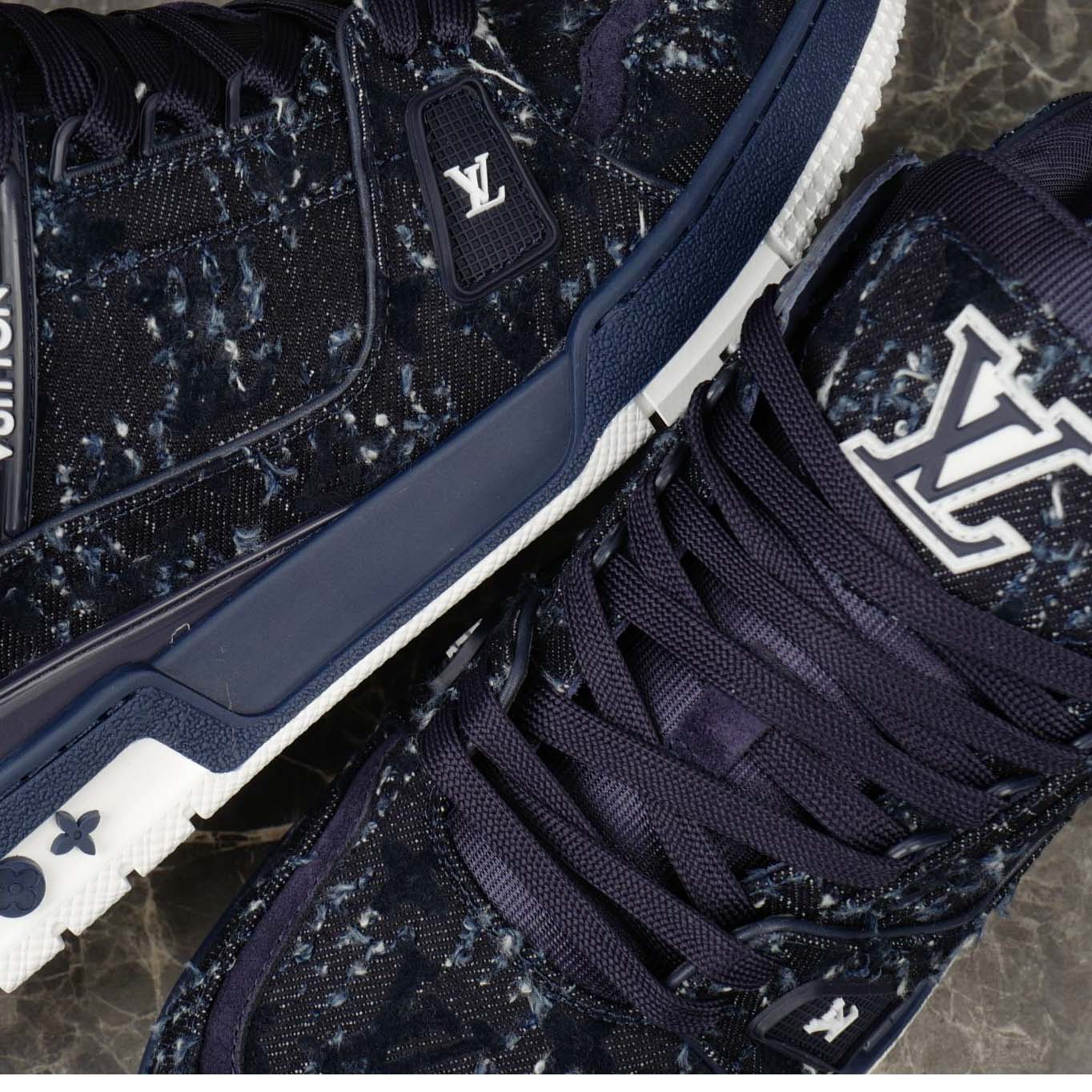 Louis Vuitton LV Trainer Sneaker   1AHWTF - EUR FASHION