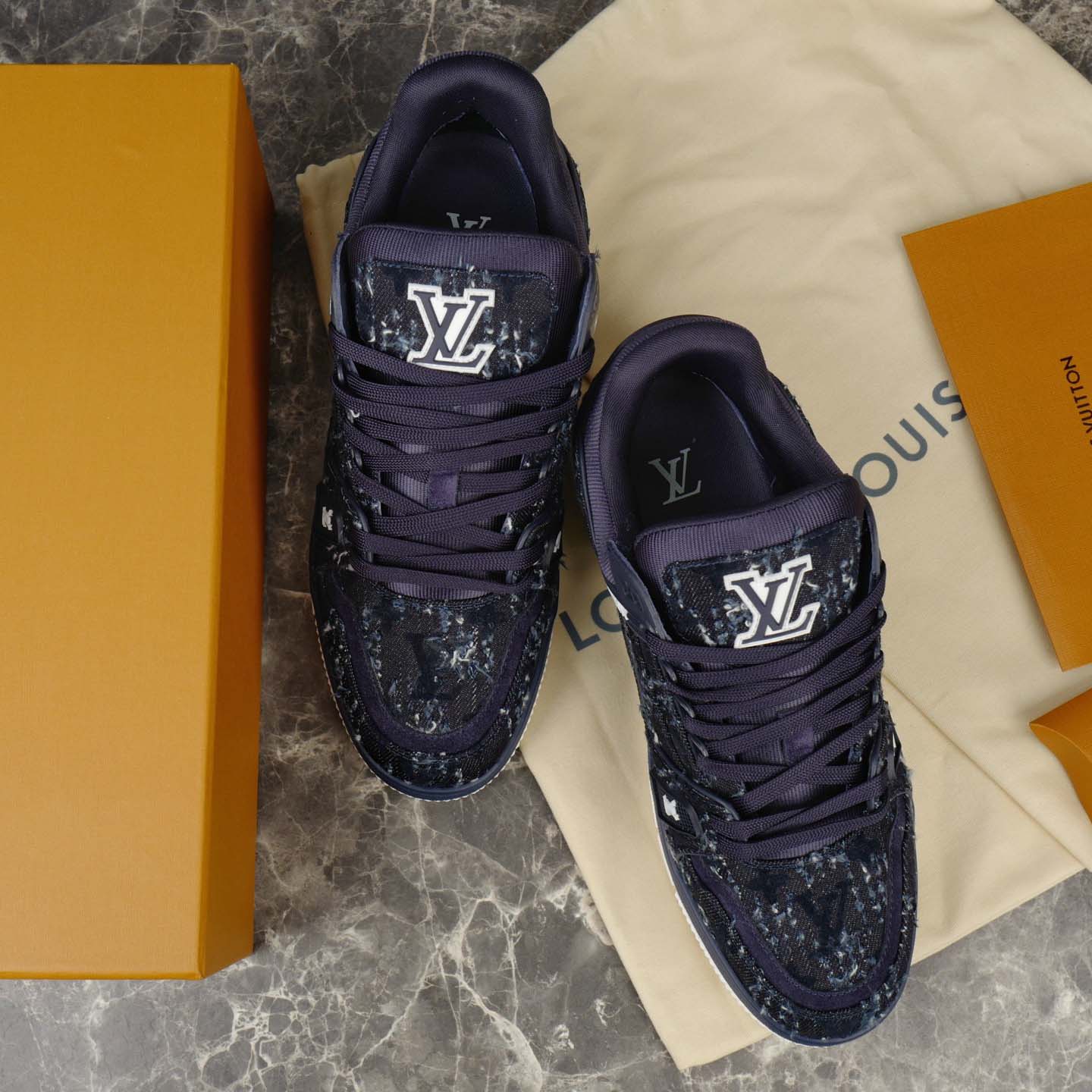 Louis Vuitton LV Trainer Sneaker   1AHWTF - EUR FASHION