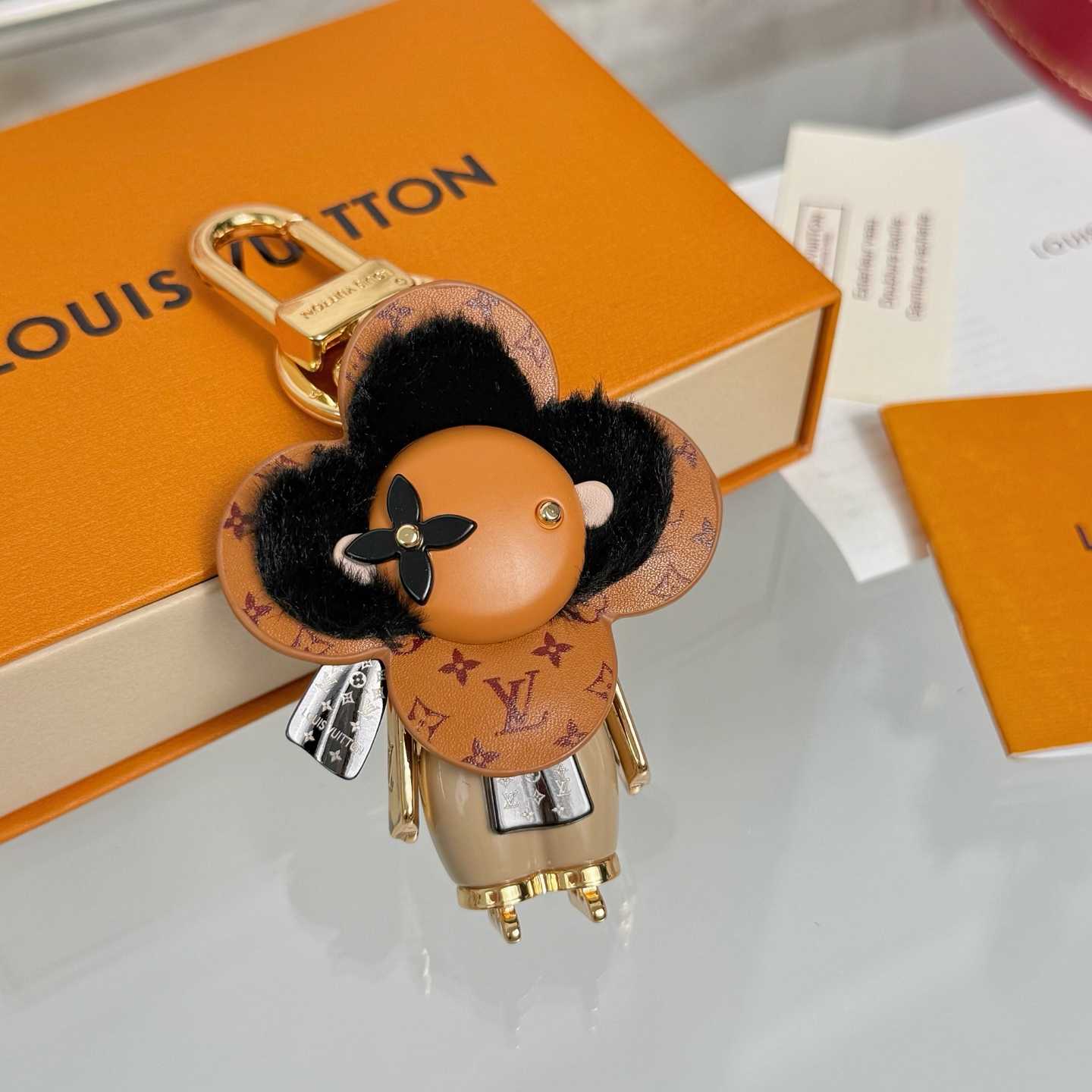 Louis Vuitton Vivienne Ski Bag Charm And Key Holder   M02137 - EUR FASHION