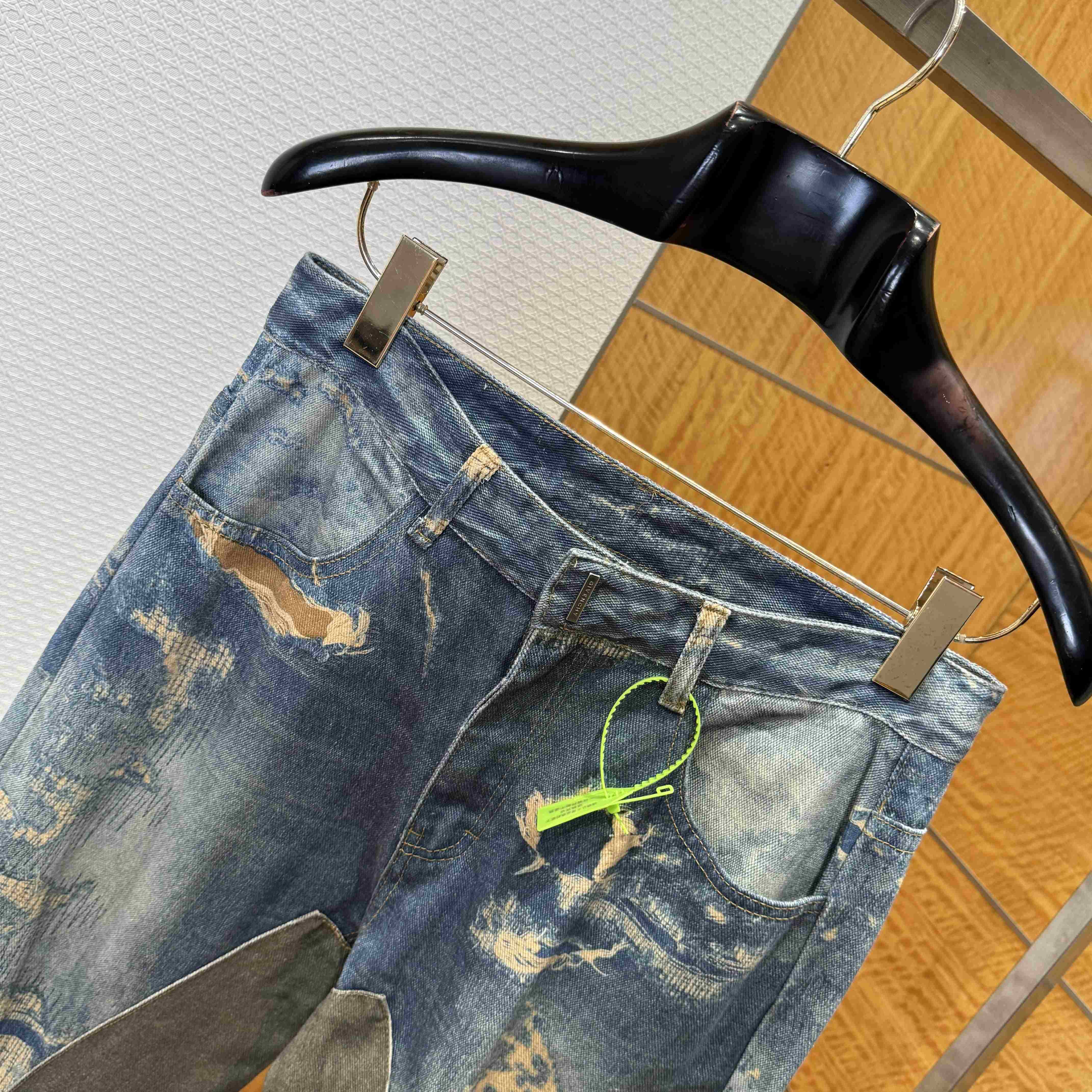 Givenchy Destroyed Distressed Jeans - EUR FASHION