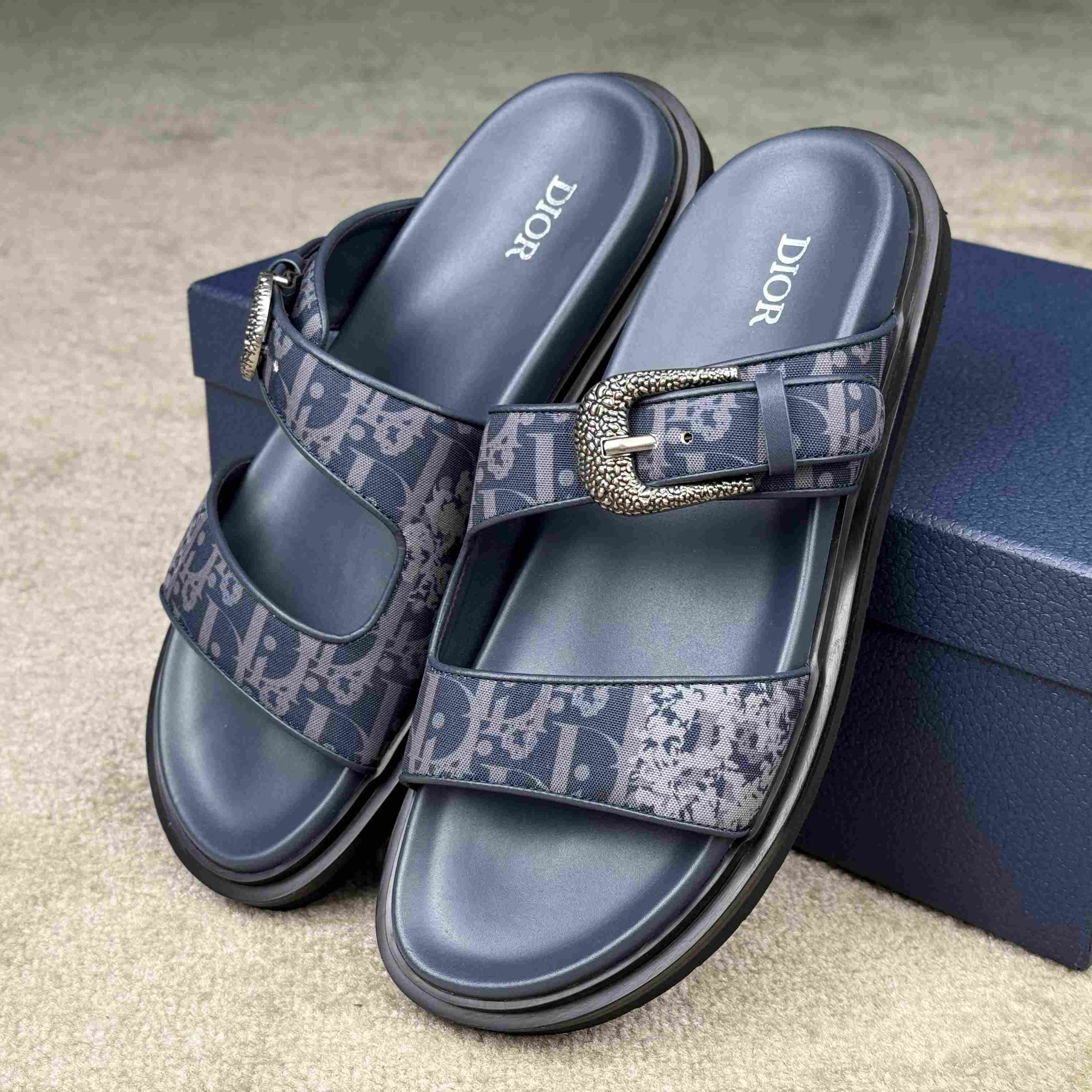 Denim Tears x Dior Aqua Sandal 'Dior Tears - Peace Sign' - EUR FASHION
