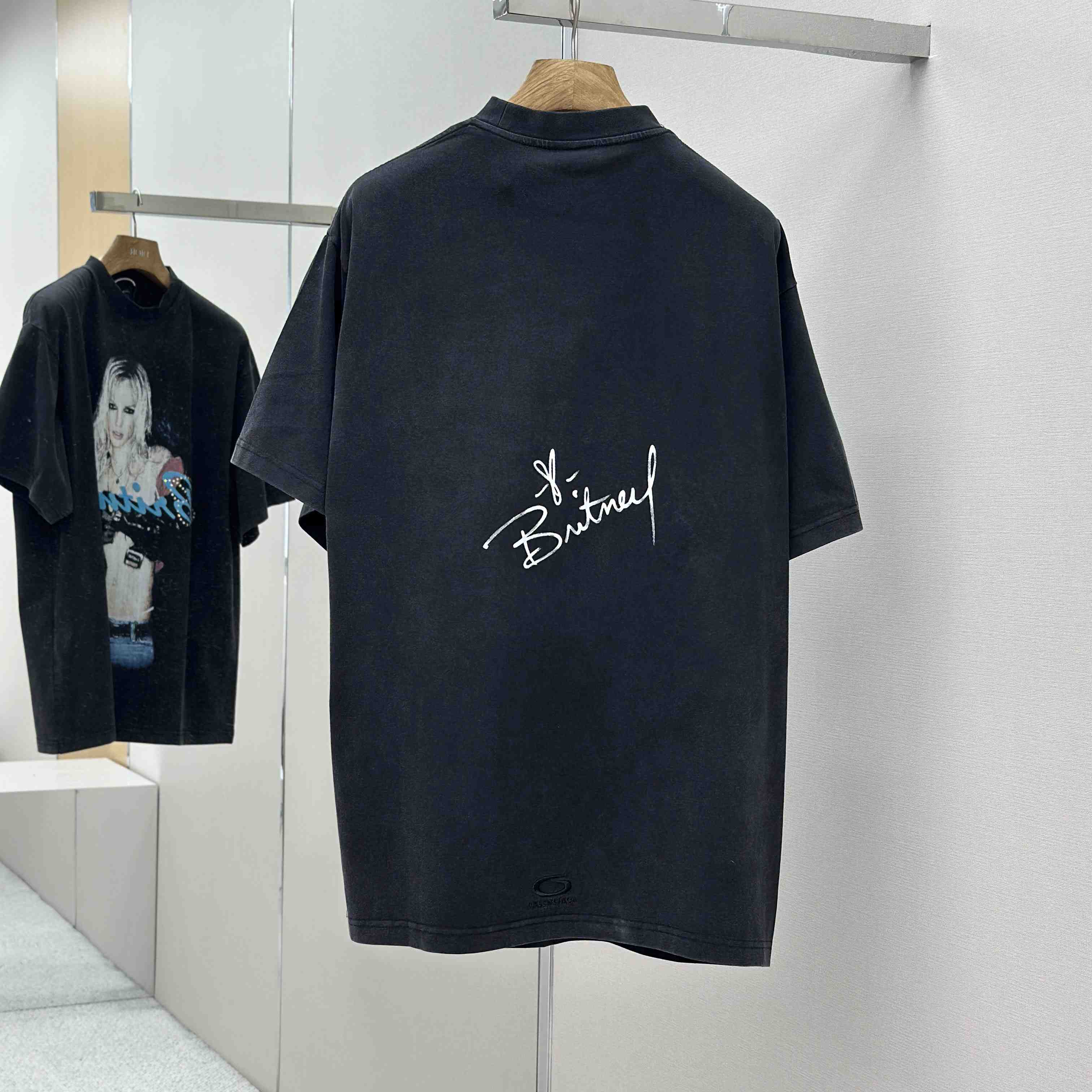 Balenciaga Music | Britney Spears Series Oversized T-Shirt In Faded Black - EUR FASHION