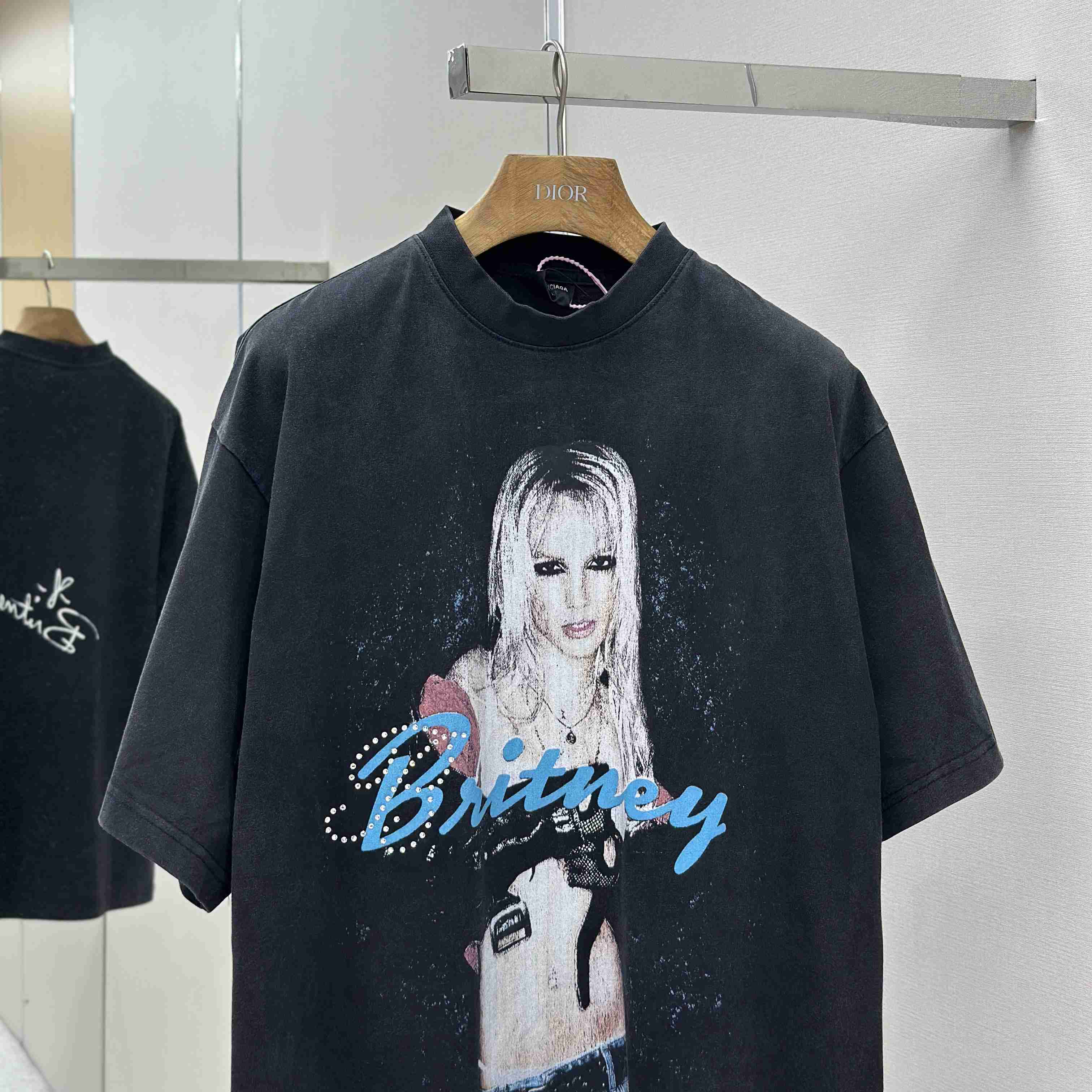 Balenciaga Music | Britney Spears Series Oversized T-Shirt In Faded Black - EUR FASHION