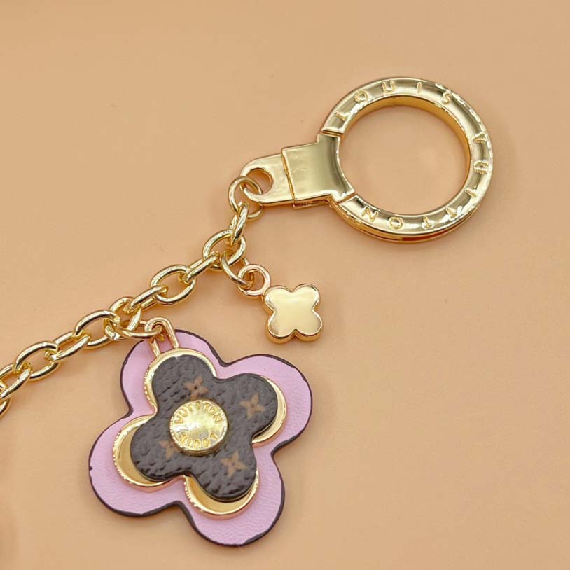 Louis Vuitton Blooming Flowers Chain Bag Charm   M01414 - EUR FASHION