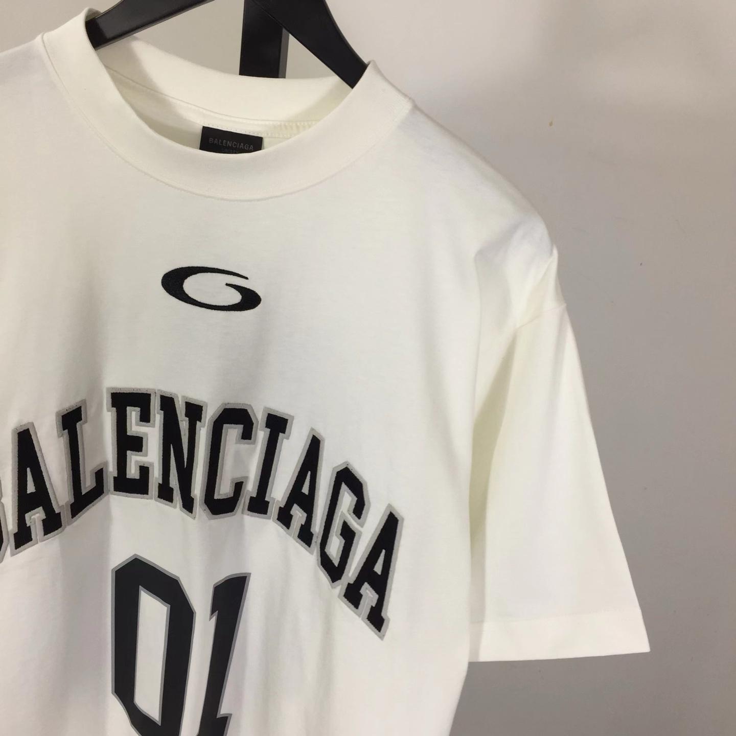 Balenciaga Basketball Series - Oversized T-Shirt In Off White - EUR FASHION