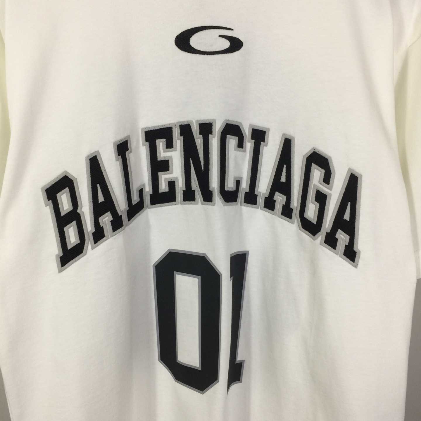Balenciaga Basketball Series - Oversized T-Shirt In Off White - EUR FASHION