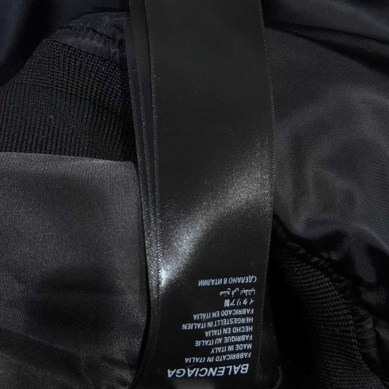 Balenciaga Bomber Jacket Large Fit In Black - EUR FASHION