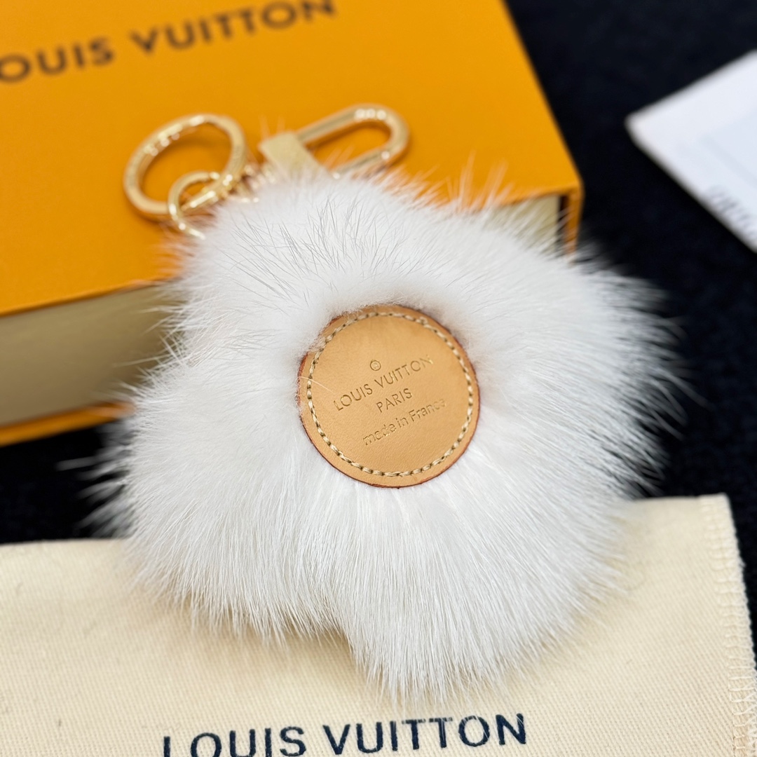 Louis Vuitton Vivienne Fur Key Holder   M02300 - EUR FASHION