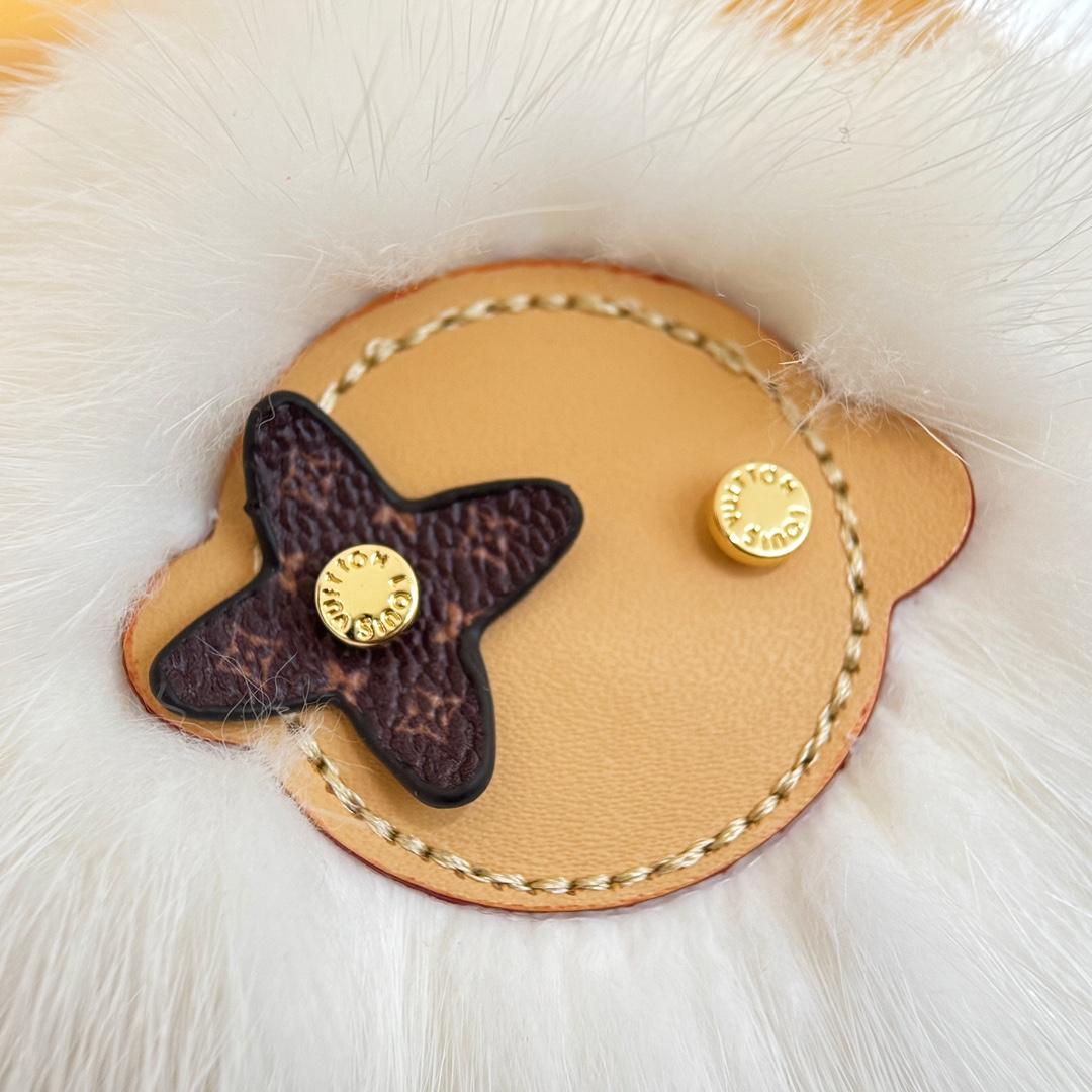 Louis Vuitton Vivienne Fur Key Holder   M02300 - EUR FASHION