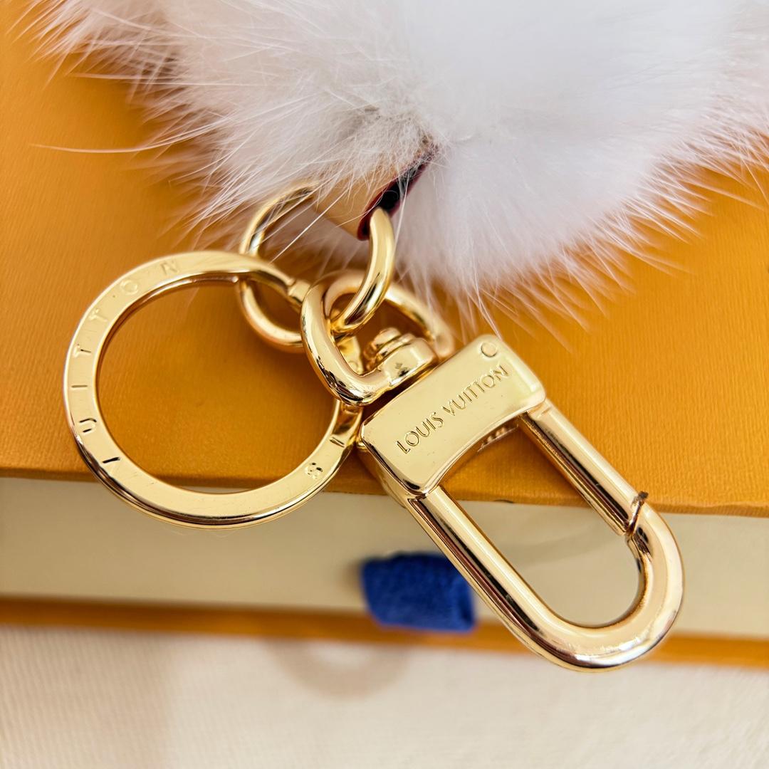 Louis Vuitton Vivienne Fur Key Holder   M02300 - EUR FASHION
