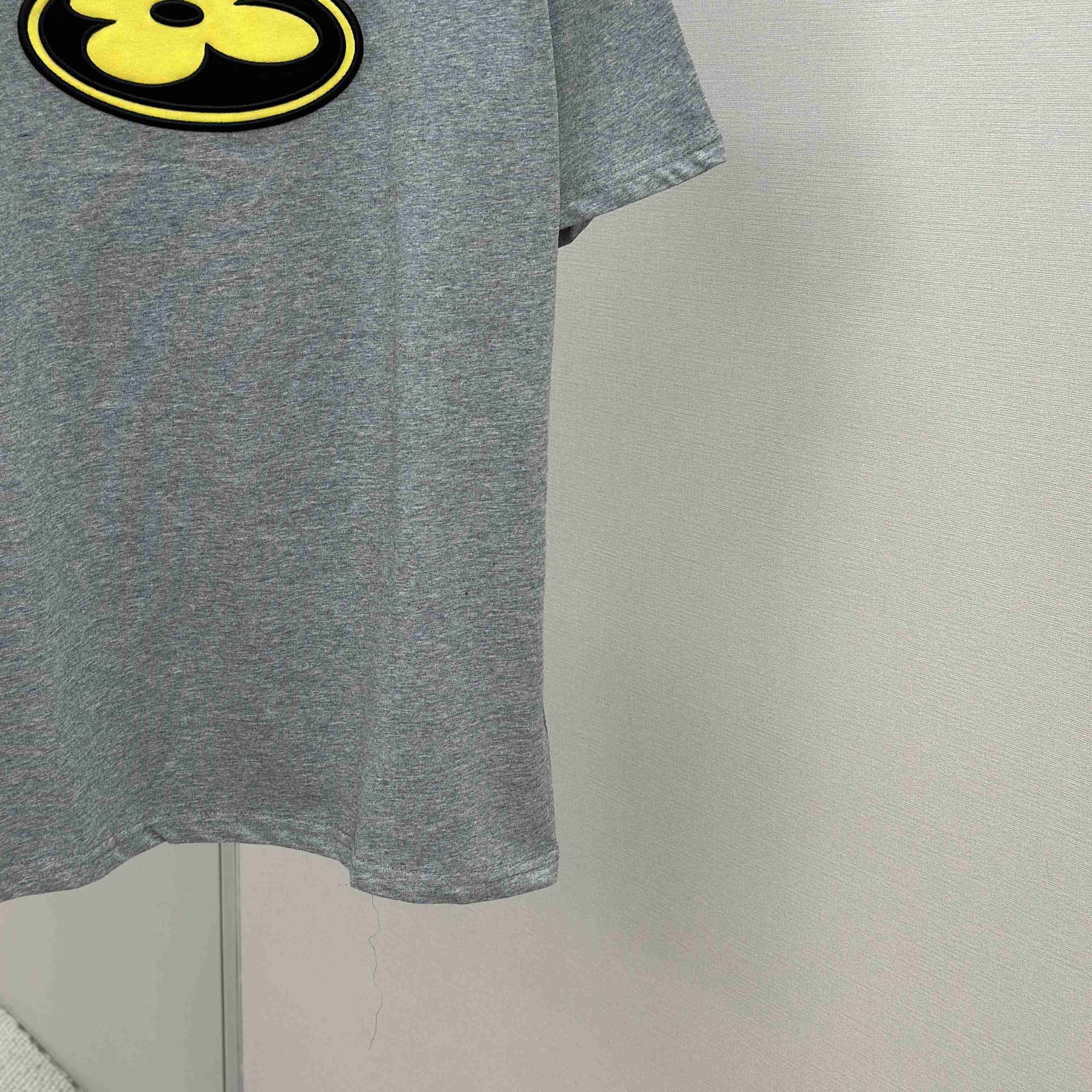 Louis Vuitton Graphic Patch T-Shirt   1AIMMH - EUR FASHION
