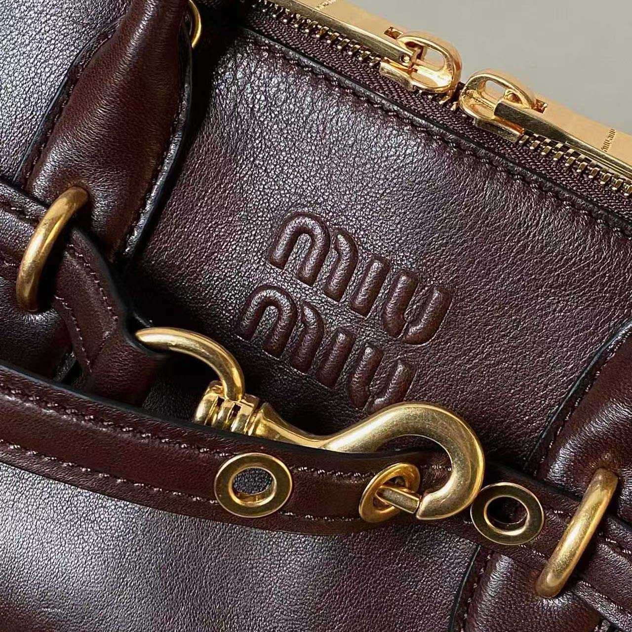 Miu Miu Aventure Leather Tote Bag   33cm - EUR FASHION