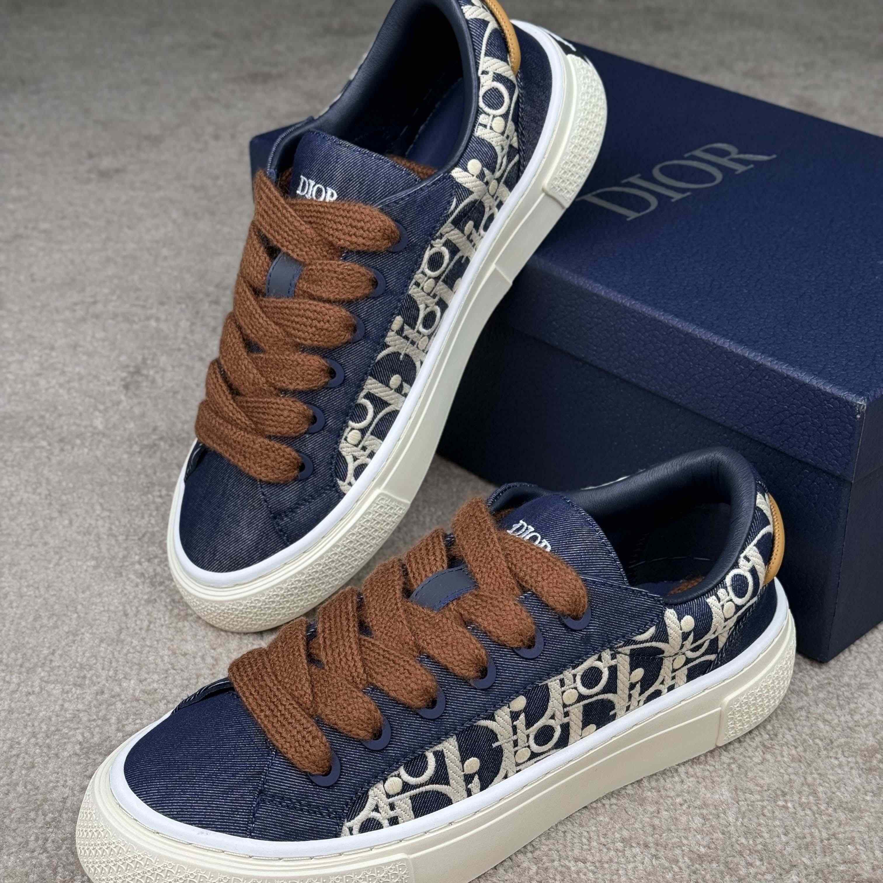 Dior B33 Sneaker  - EUR FASHION