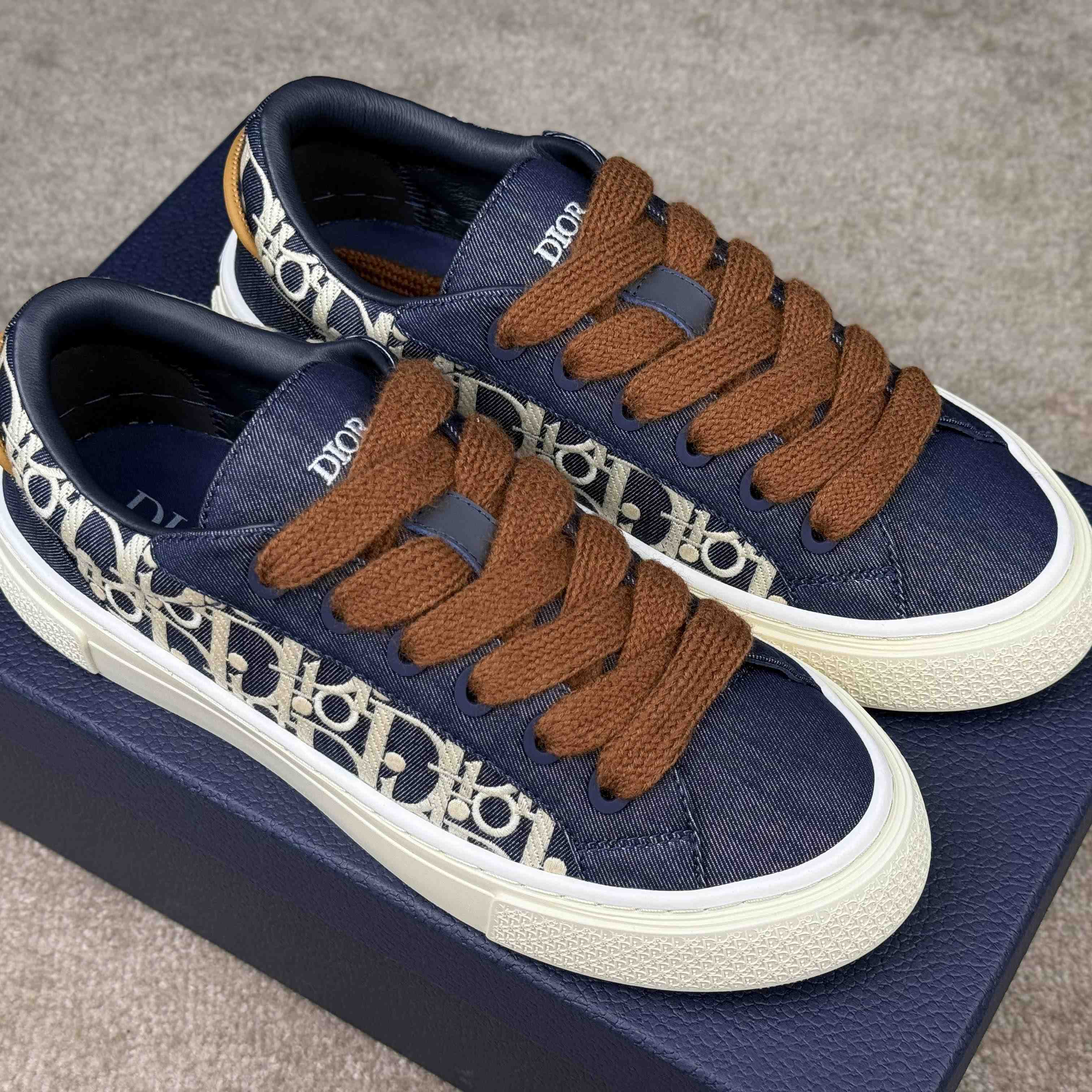 Dior B33 Sneaker  - EUR FASHION