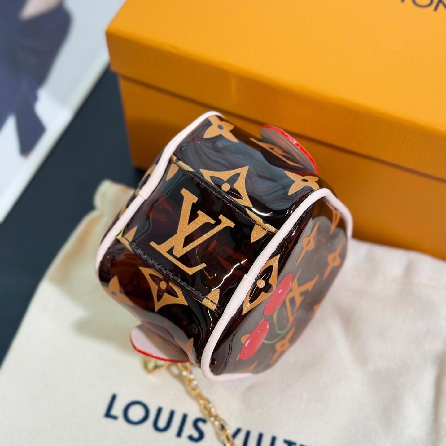 Louis Vuitton LV x TM Cube Coin Purse   M14943 - EUR FASHION