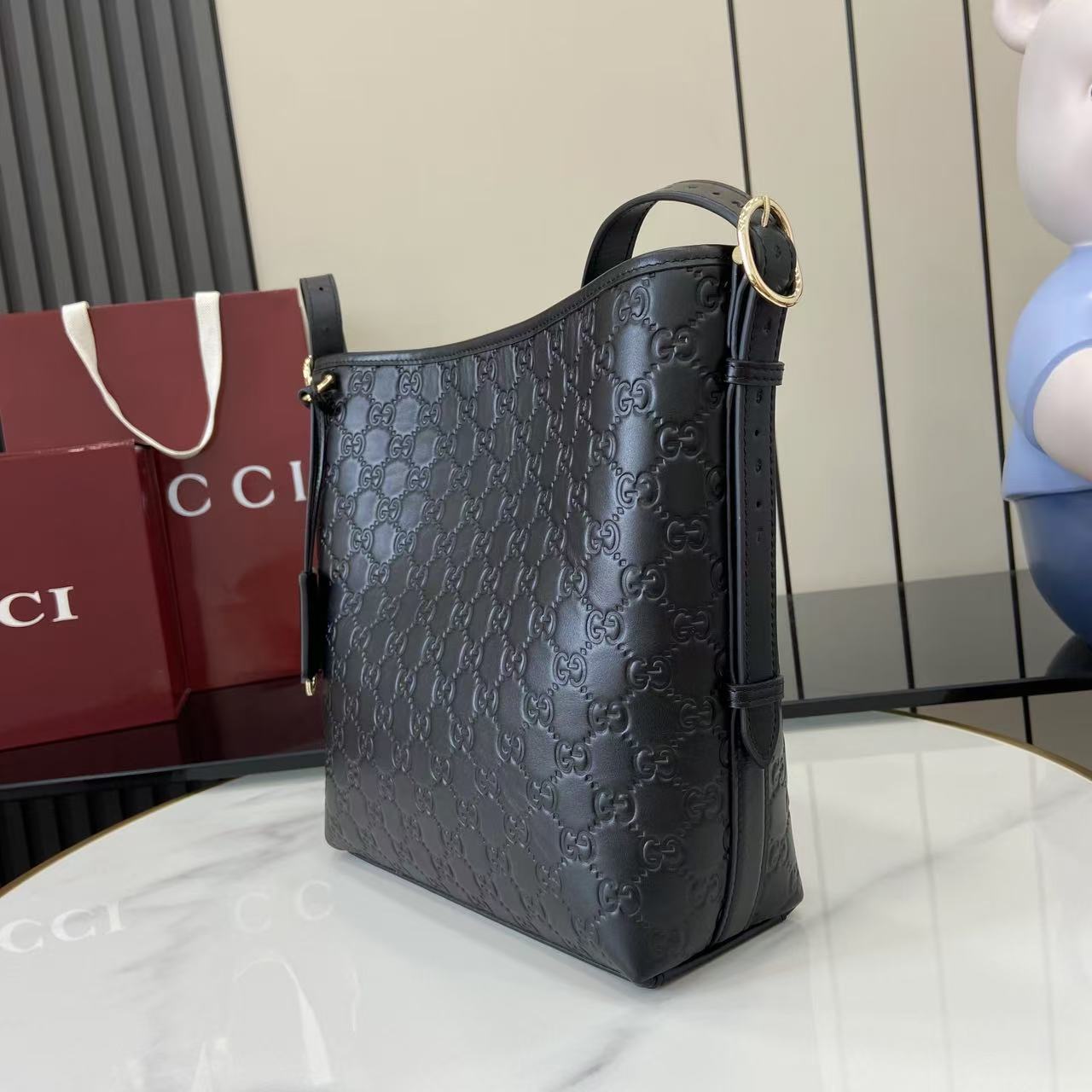 Gucci GG Emblem Small Shoulder Bag - EUR FASHION