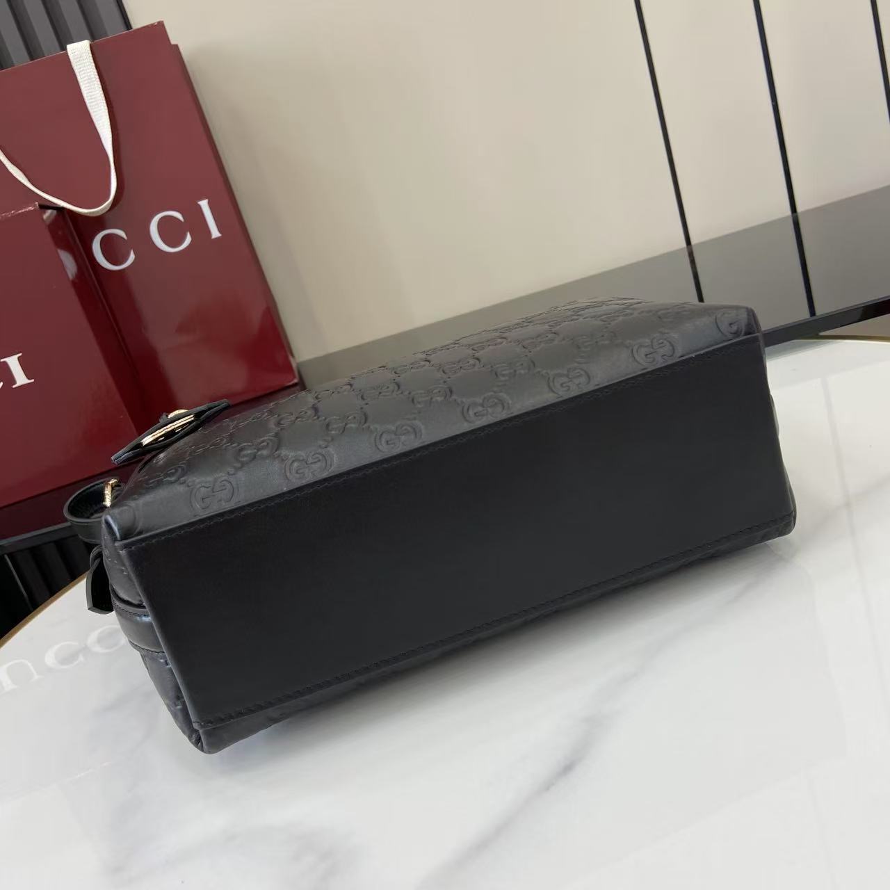 Gucci GG Emblem Small Shoulder Bag - EUR FASHION