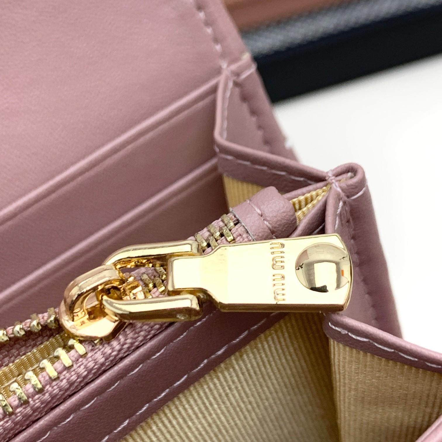 Miu Miu Nappa Wallet (19*10*2.5cm) - EUR FASHION
