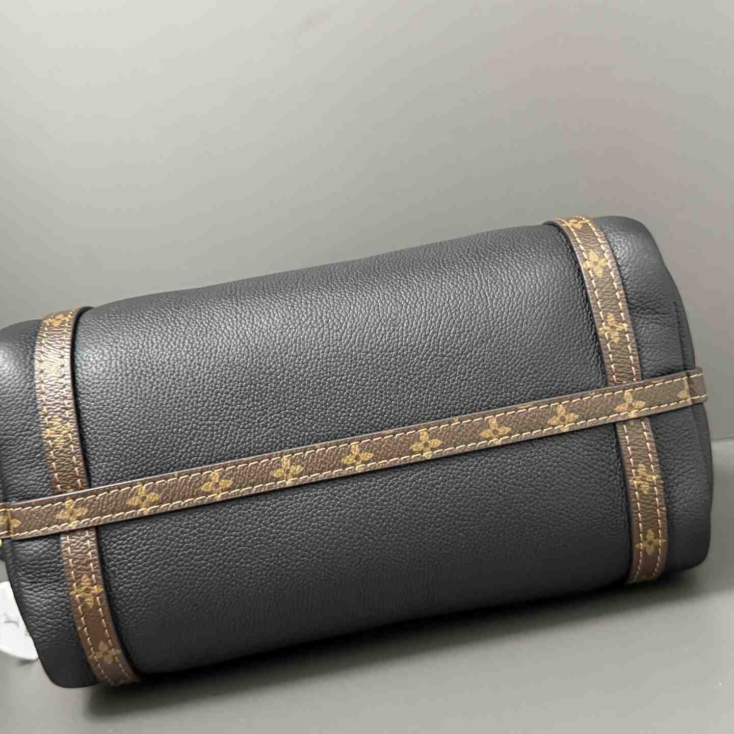 Louis Vuitton Express PM   M26039 - EUR FASHION