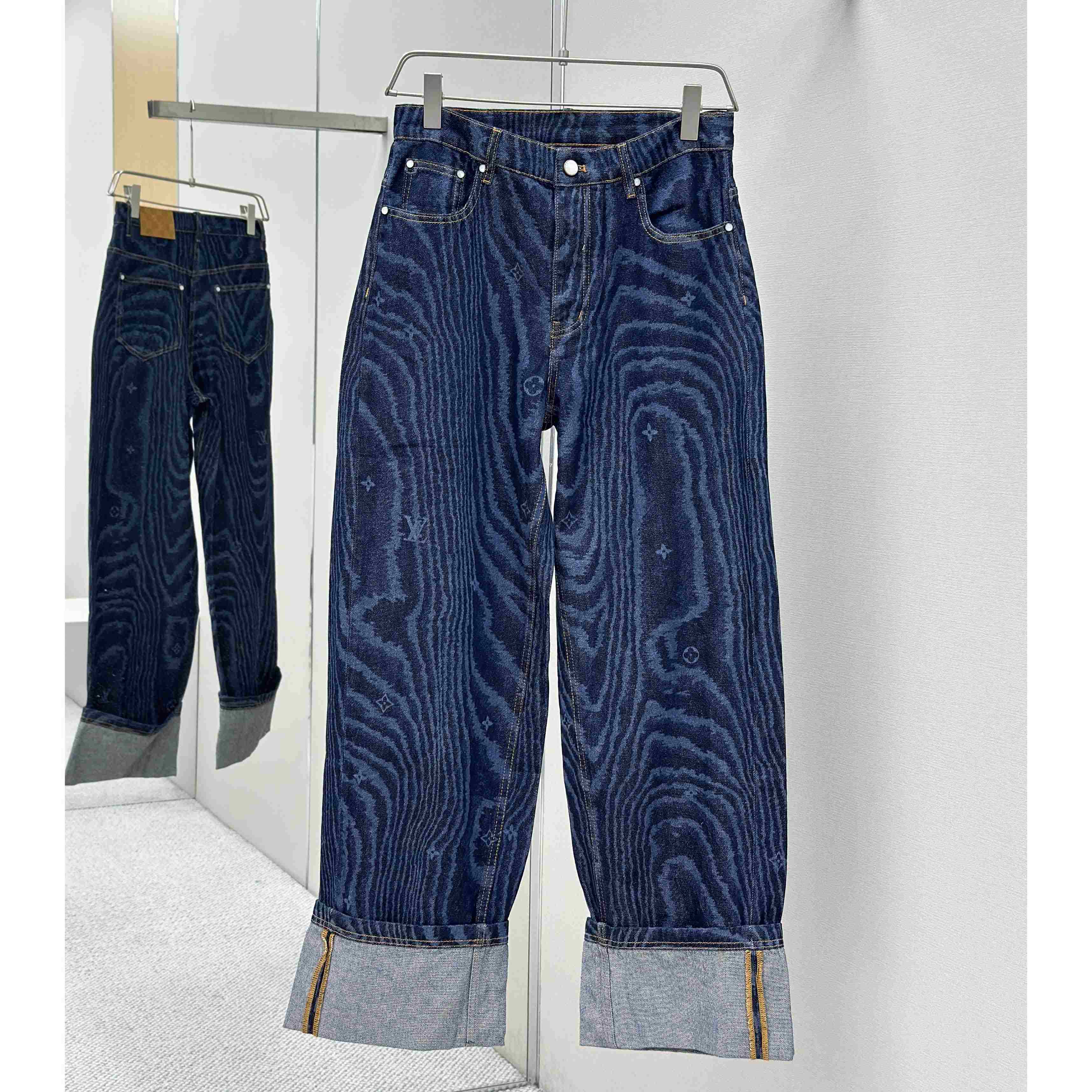 Louis Vuitton Cuffed Denim Skate Pants   1AHVBG - EUR FASHION