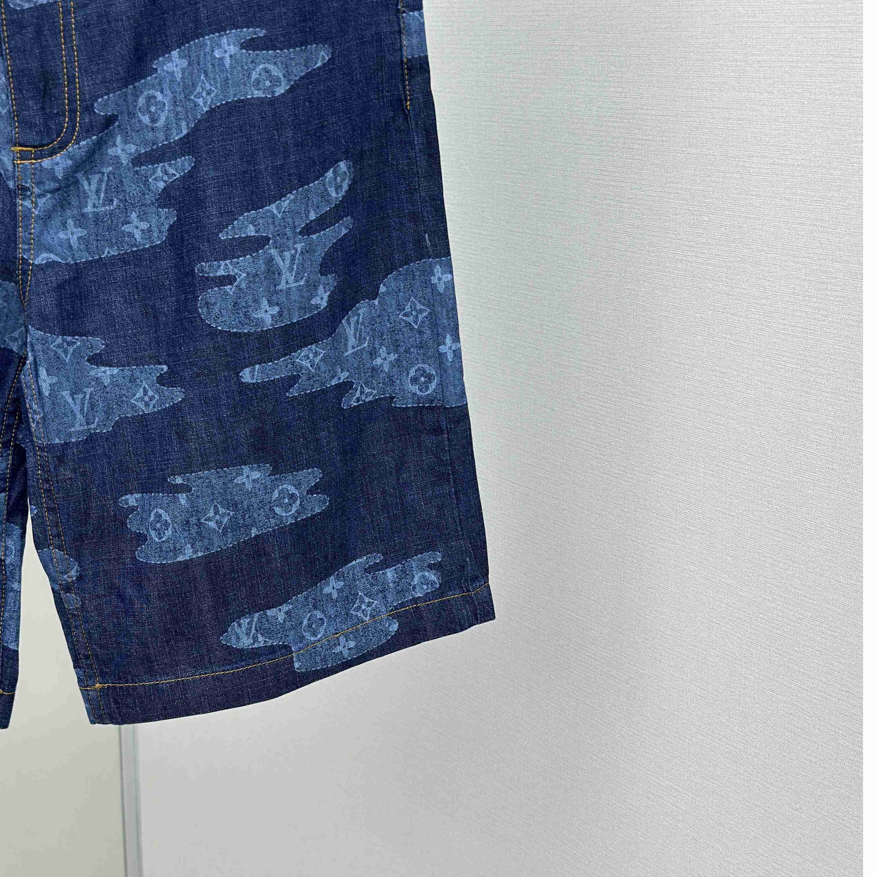 Louis Vuitton Monogram Chambray Shorts   1AILU6 - EUR FASHION