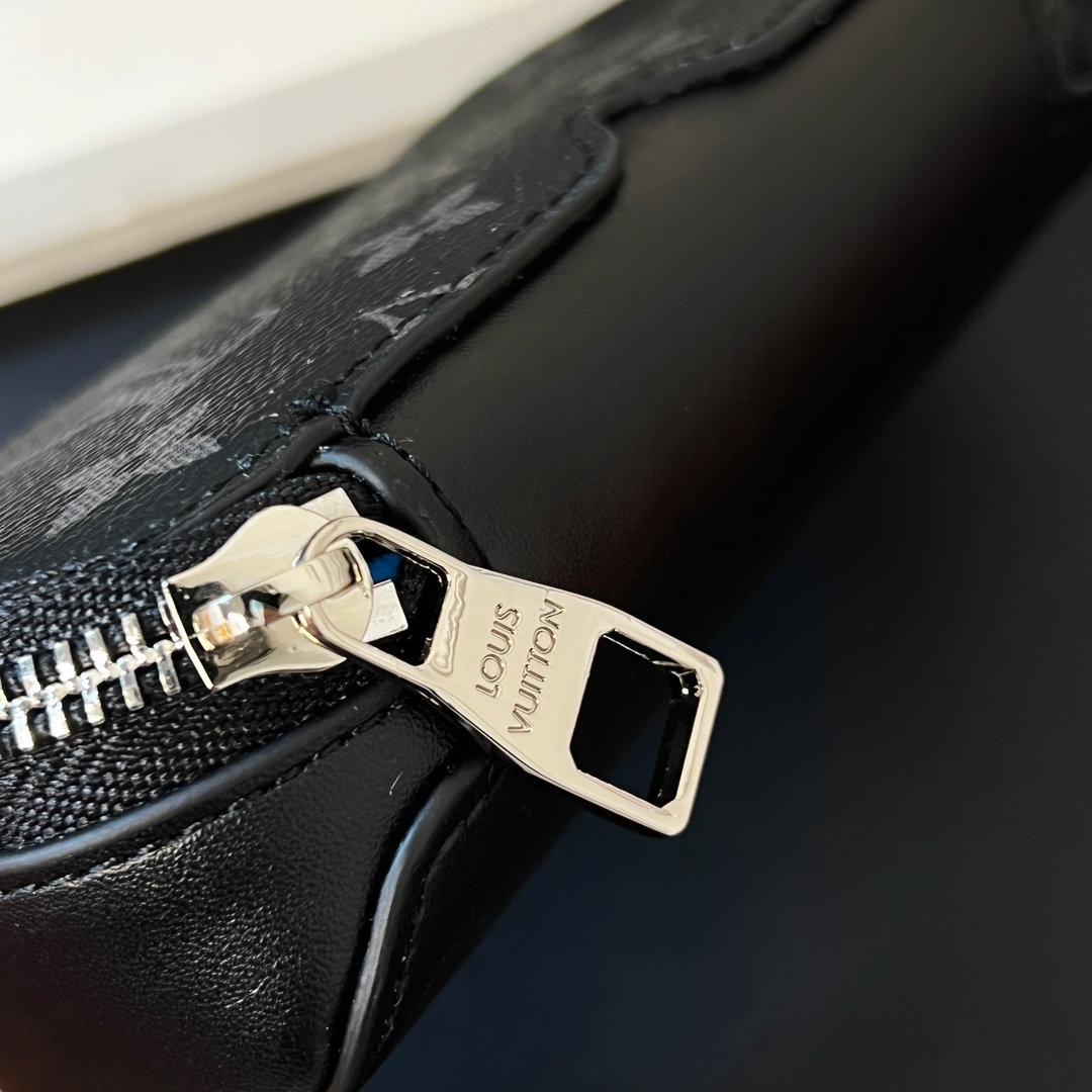 Louis Vuitton Sunglasses Pouch - EUR FASHION