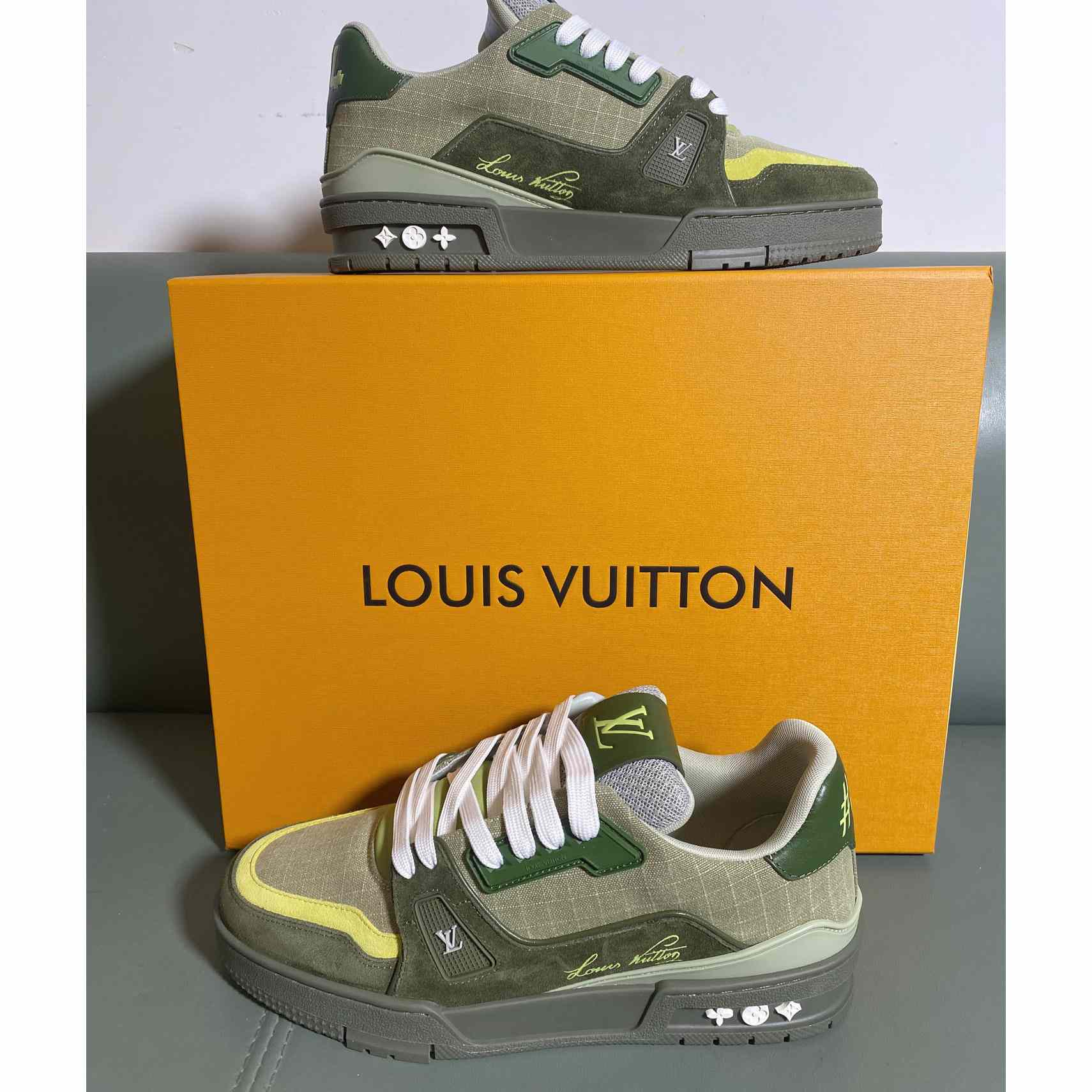 Louis Vuitton LV Trainer Outdoor Sneaker      1AHTG6 - EUR FASHION