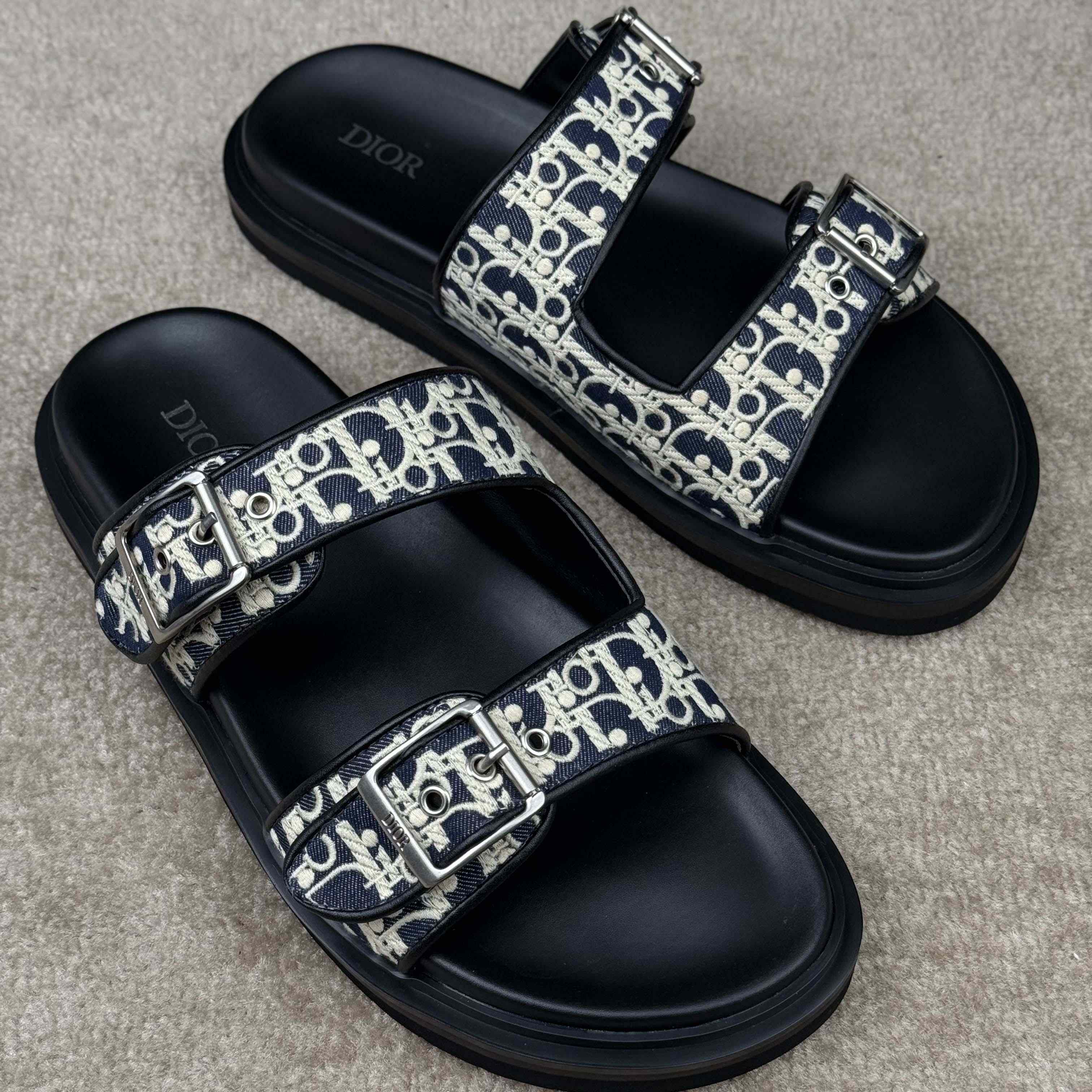 Dior Aqua Sandal  - EUR FASHION