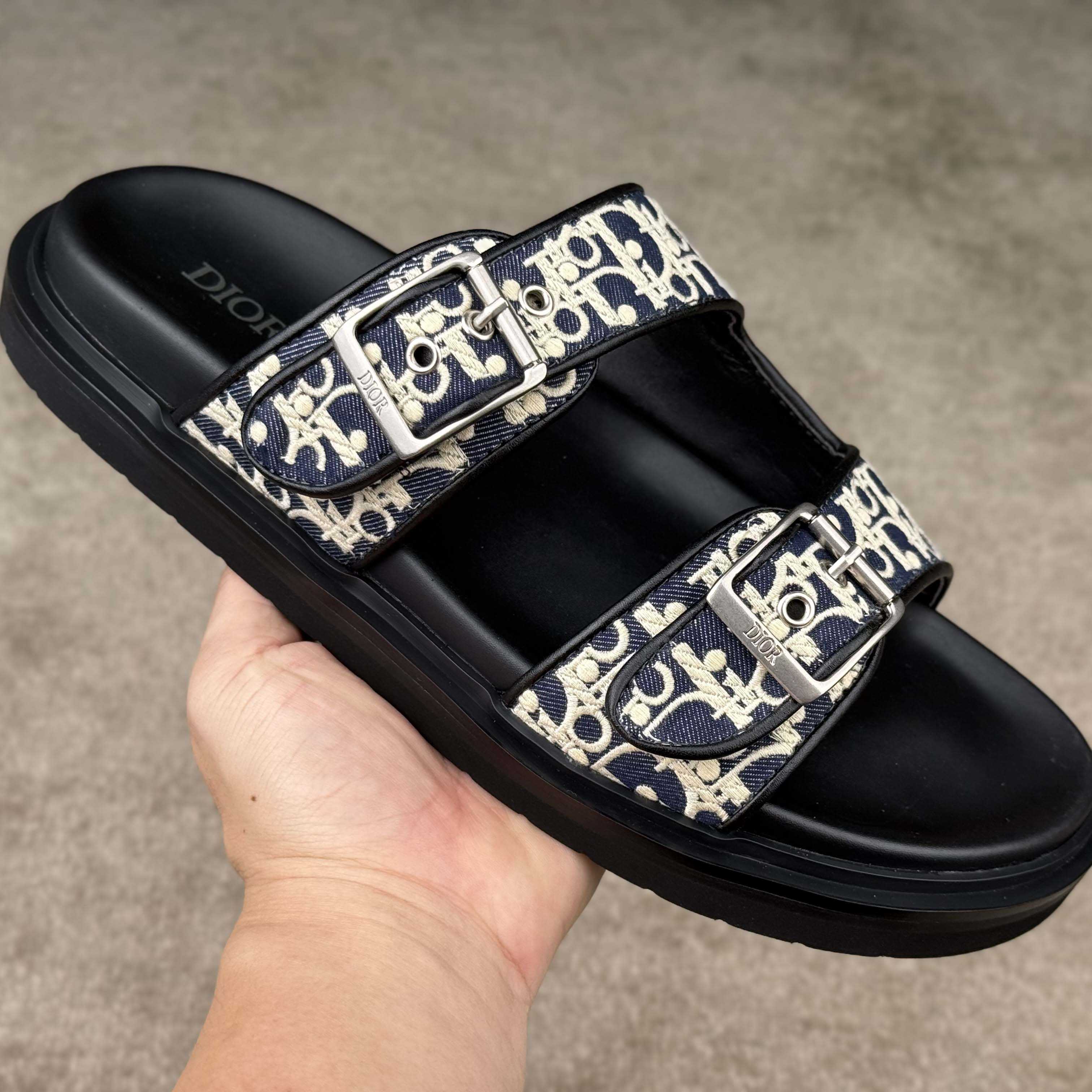 Dior Aqua Sandal  - EUR FASHION