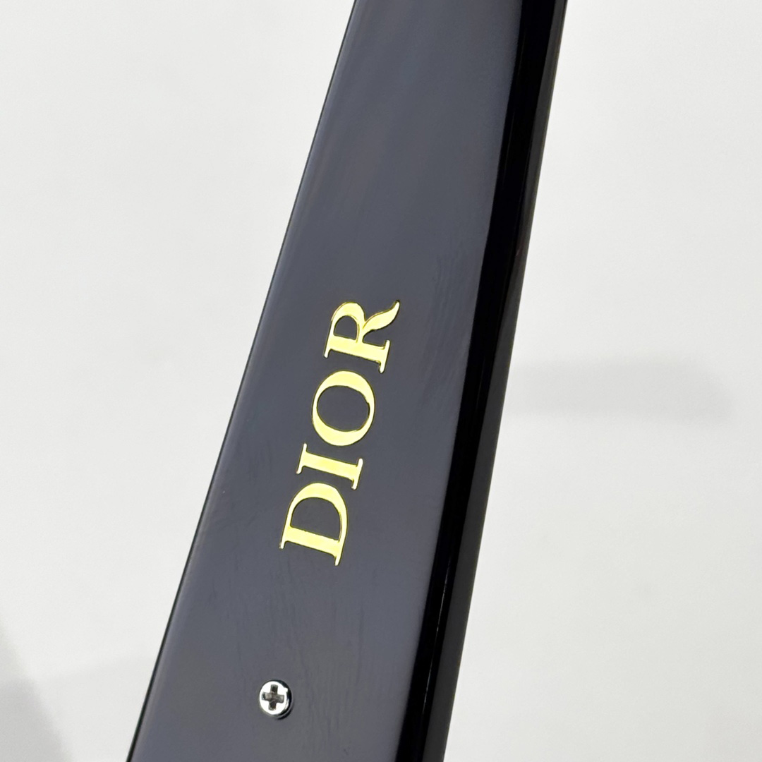 DiorGlow B2I   - EUR FASHION