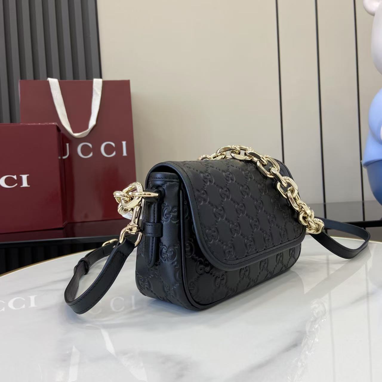 Gucci GG Emblem Small Shoulder Bag - EUR FASHION