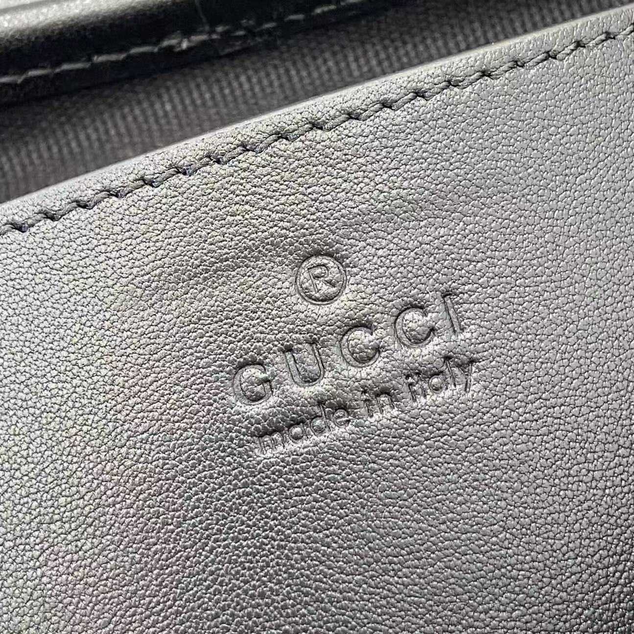 Gucci GG Emblem Small Shoulder Bag - EUR FASHION