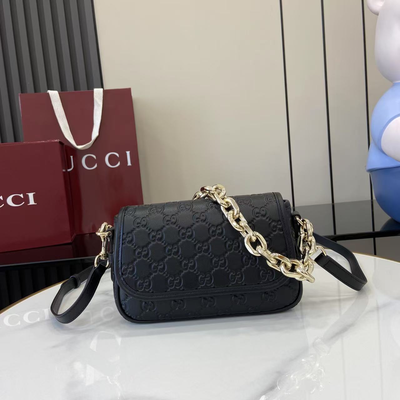 Gucci GG Emblem Small Shoulder Bag - EUR FASHION