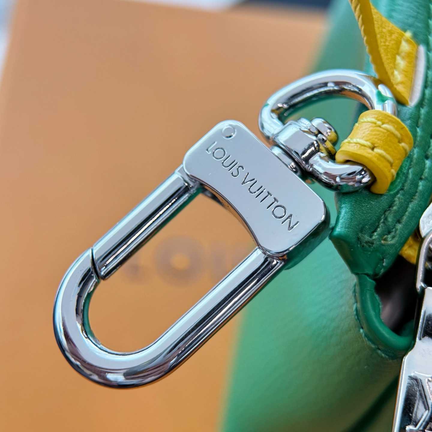 Louis Vuitton LV Mini Shopper Bag Charm    - EUR FASHION