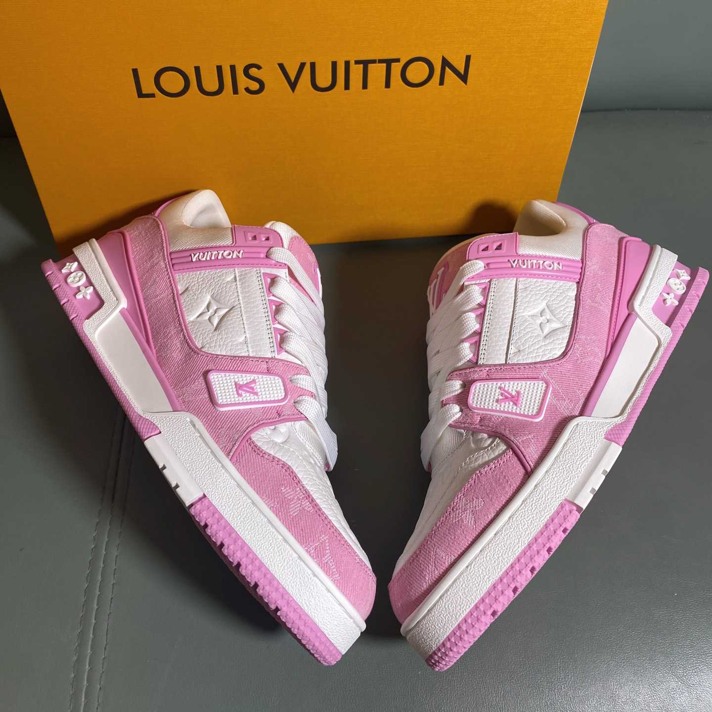 Louis Vuitton LV Trainer Sneaker      1AIKOM - EUR FASHION