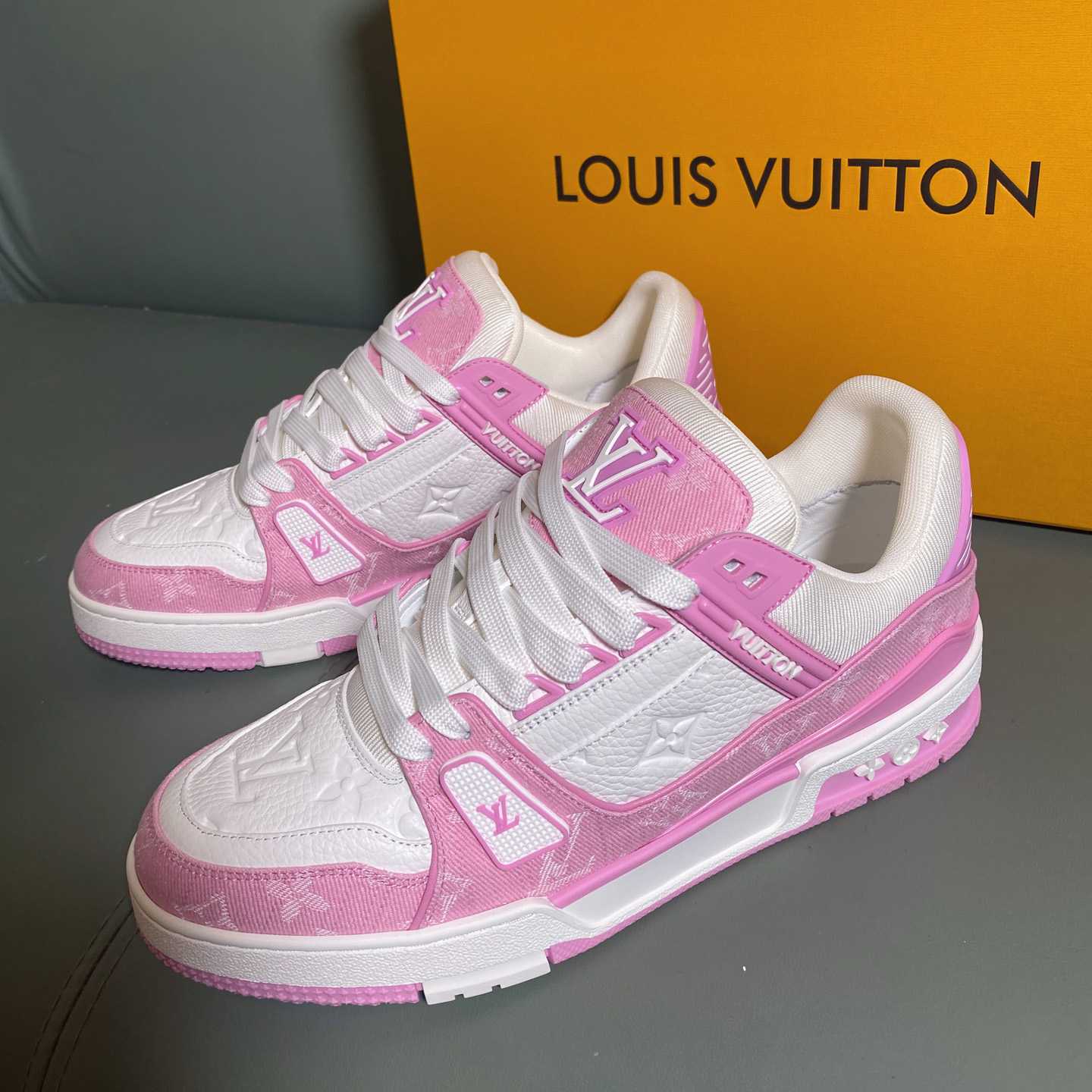 Louis Vuitton LV Trainer Sneaker      1AIKOM - EUR FASHION