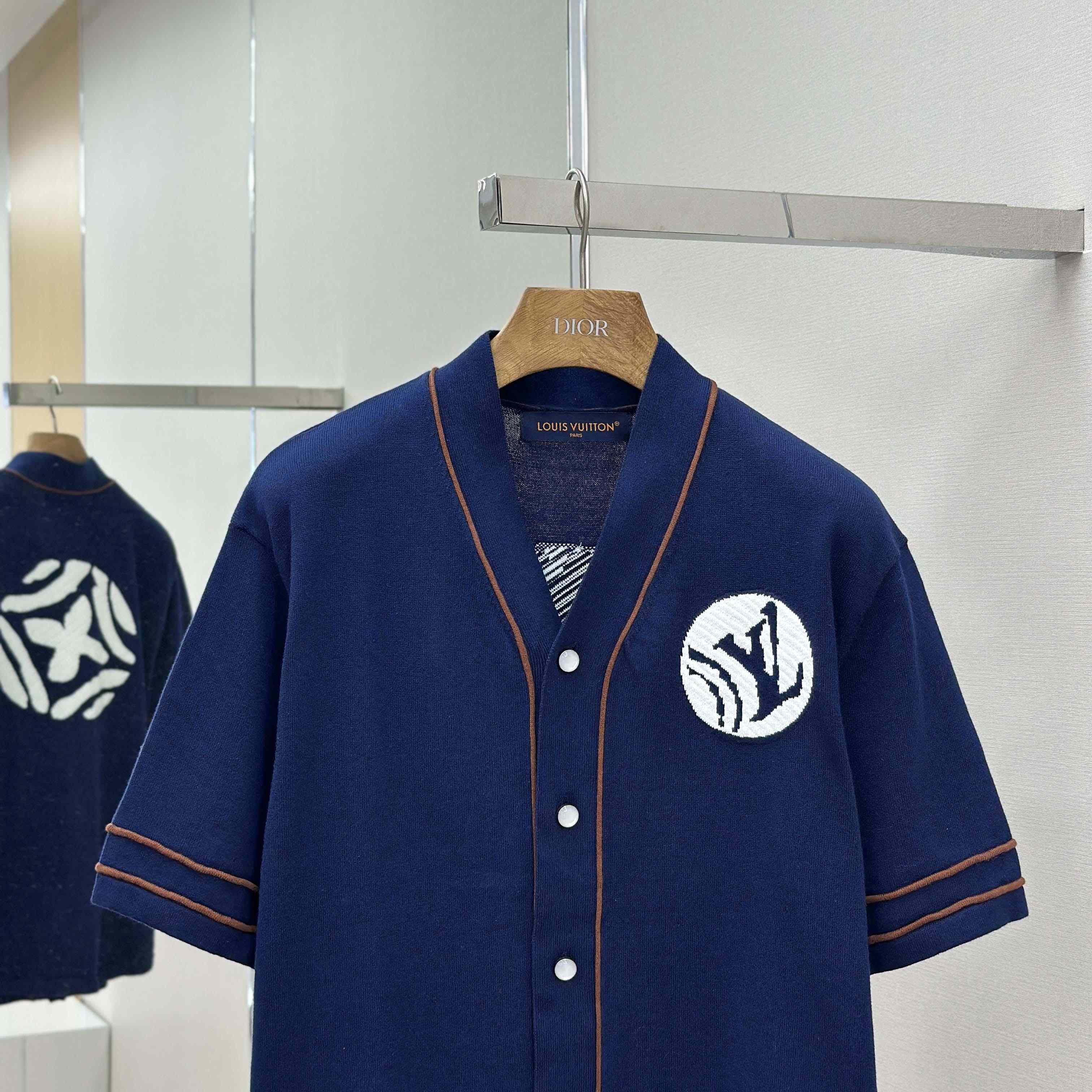 Louis Vuitton Knitted Short-Sleeved Baseball Shirt   1AIMCR - EUR FASHION