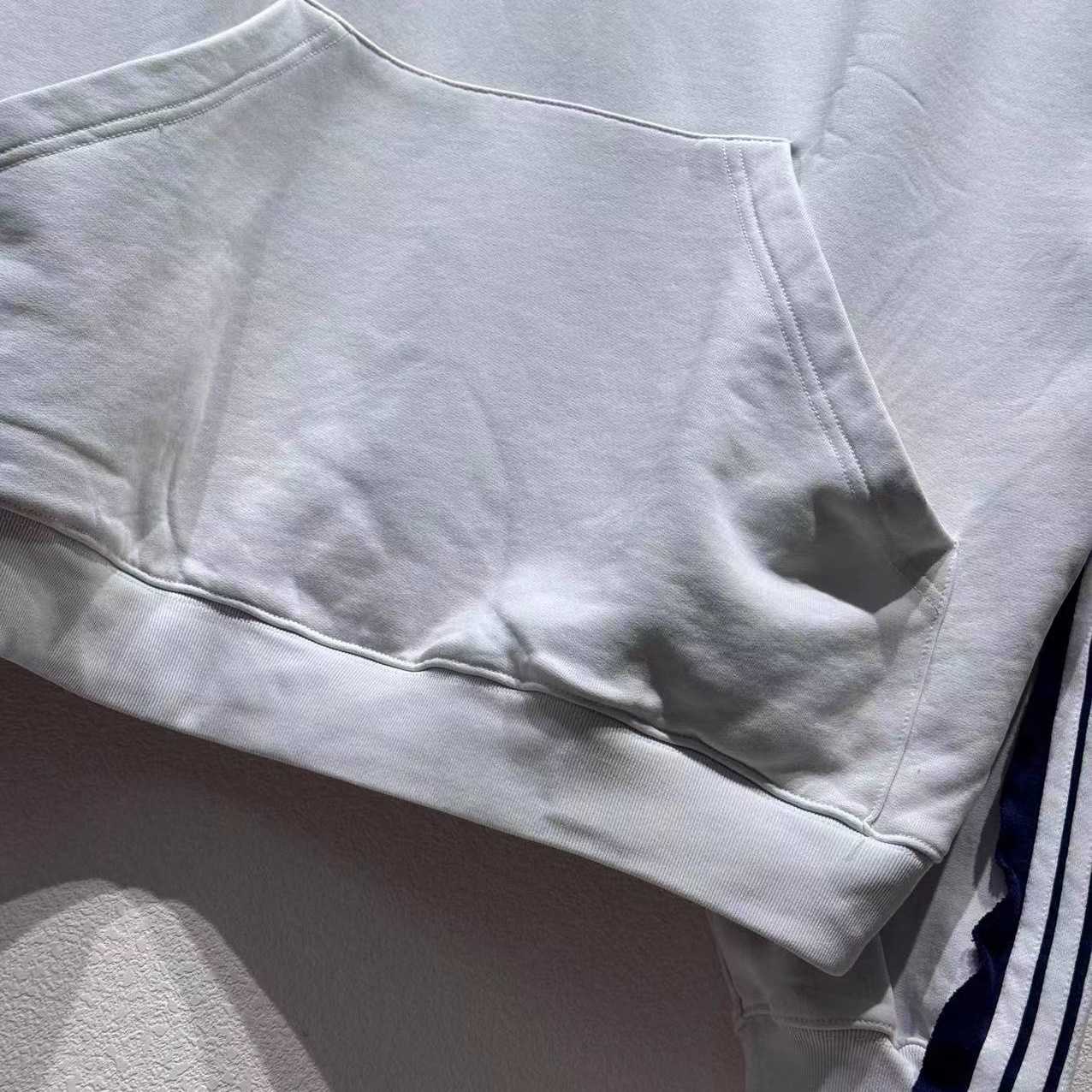 Balenciaga Unity Sports Bal Large Hoodie In Dirty White And Black Dry Fleece - EUR FASHION